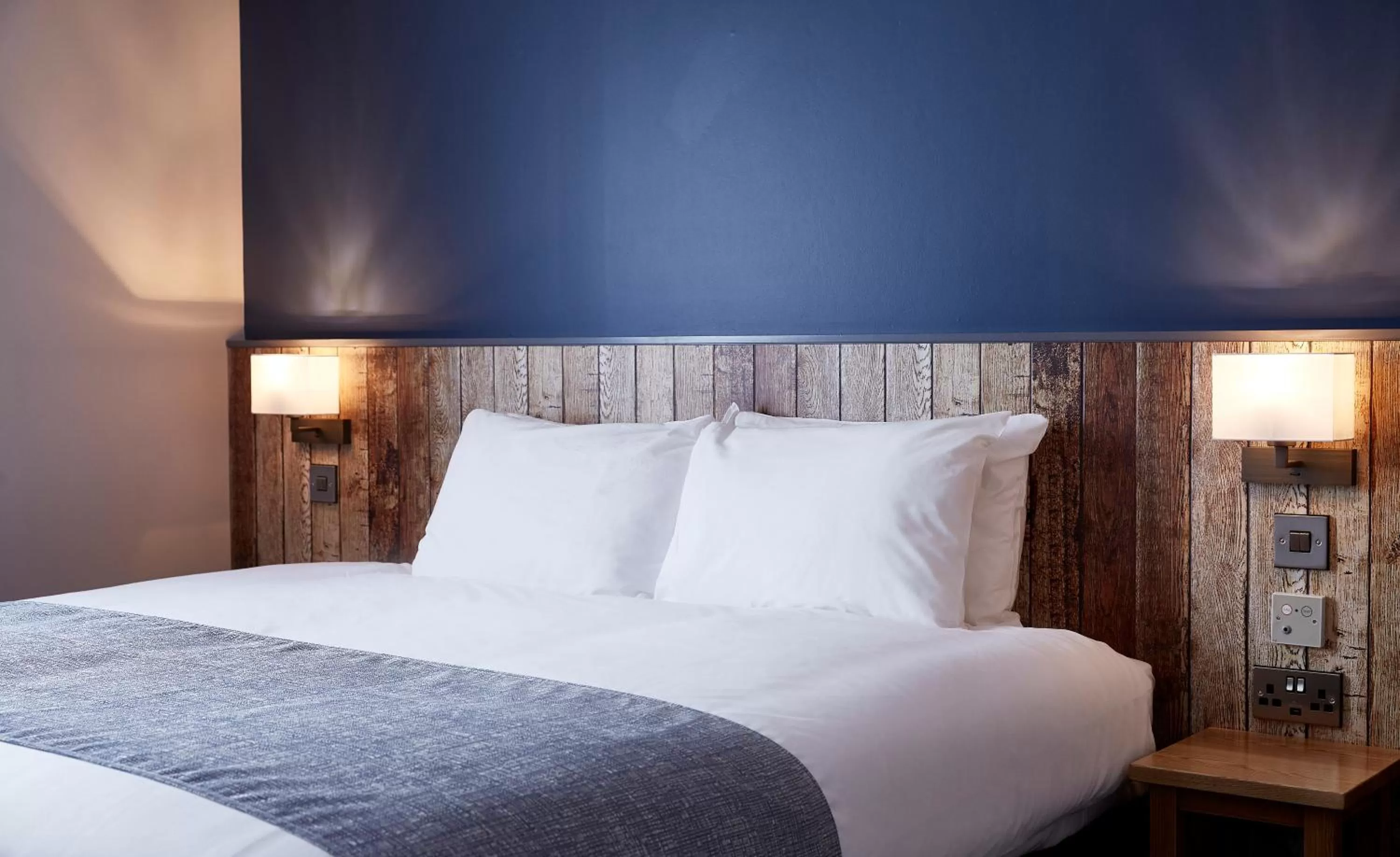 Bed in The Churchill By Greene King Inns