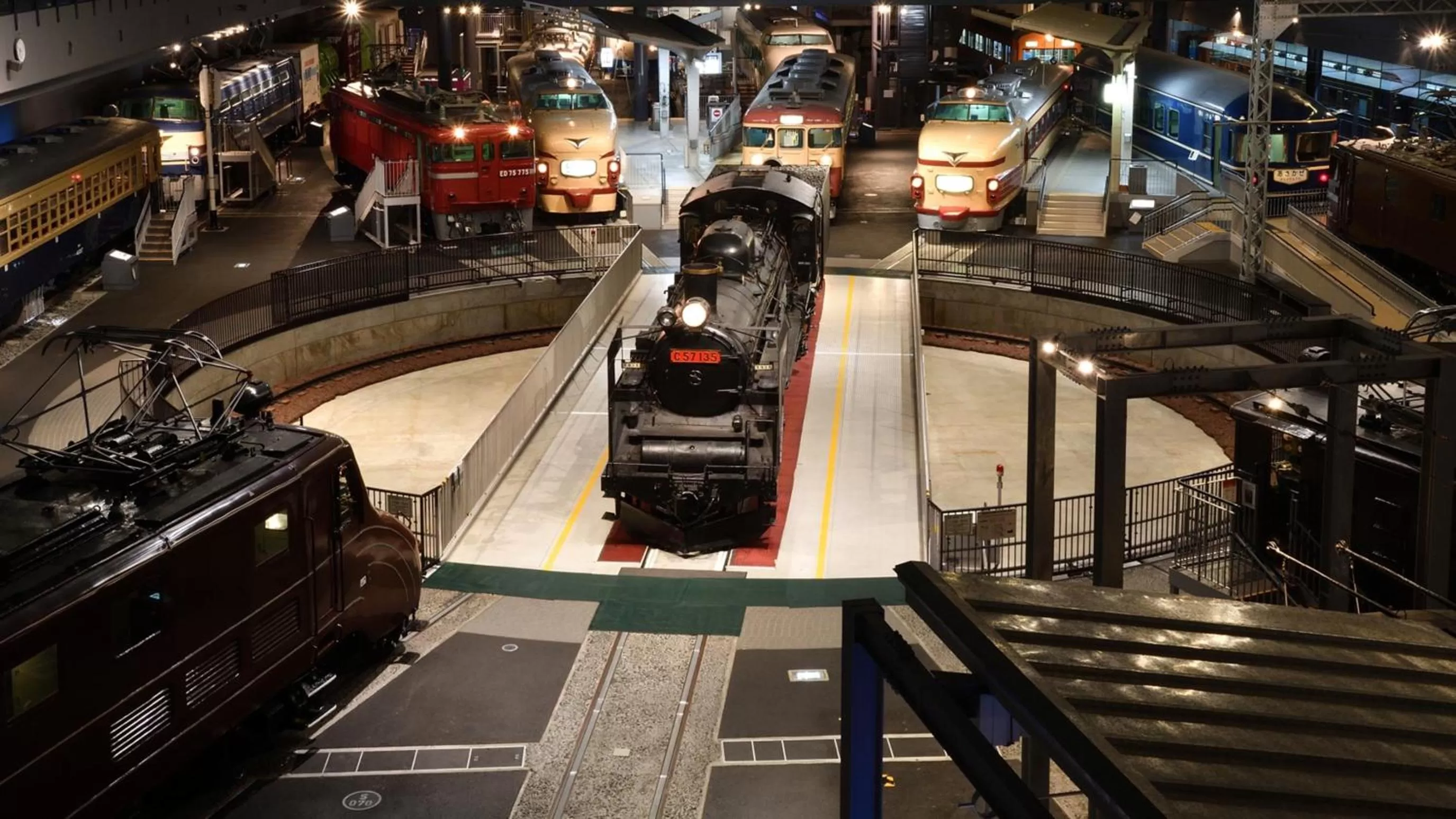 Nearby landmark in JR-East Hotel Mets Urawa