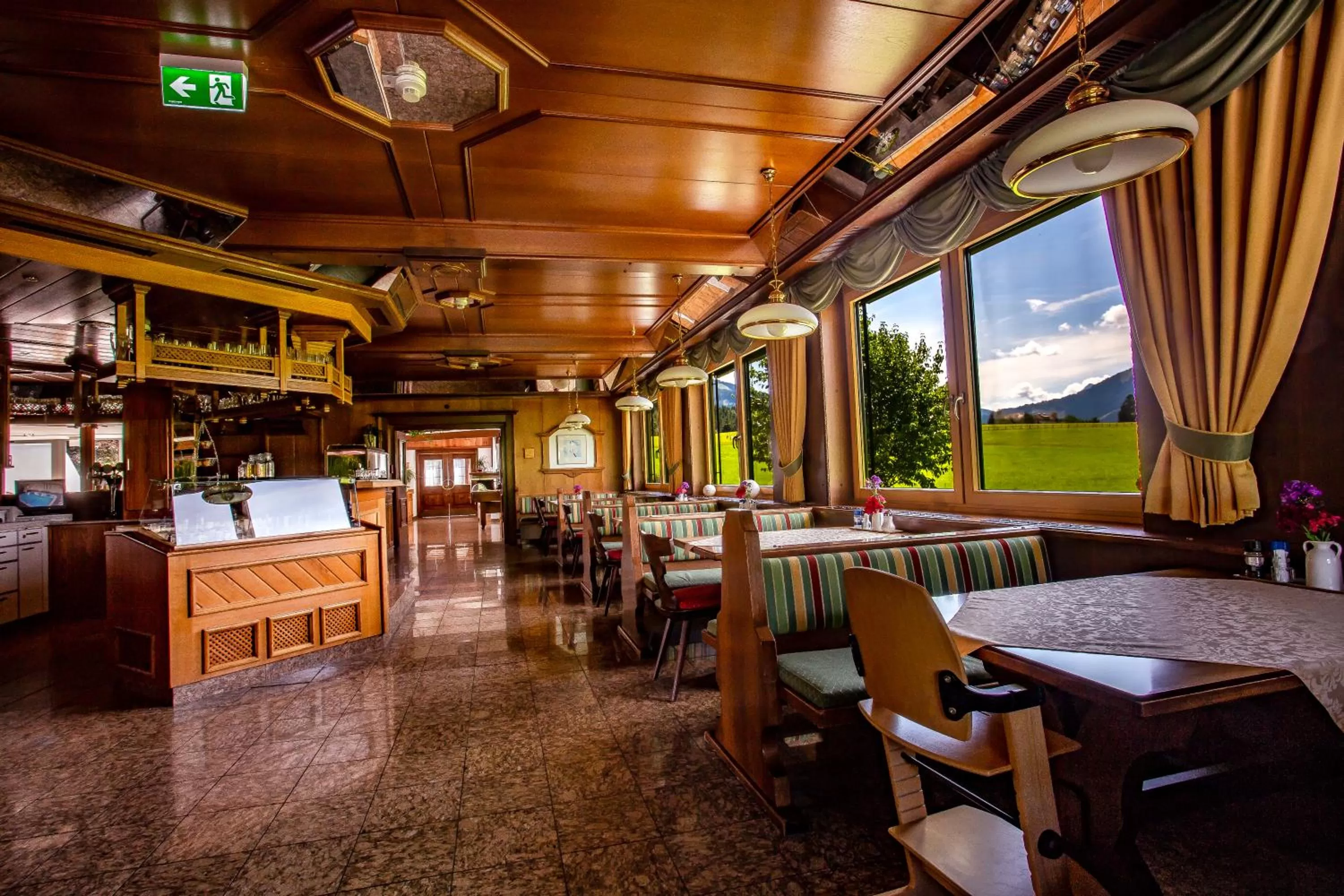 Restaurant/places to eat in Berghof Mitterberg