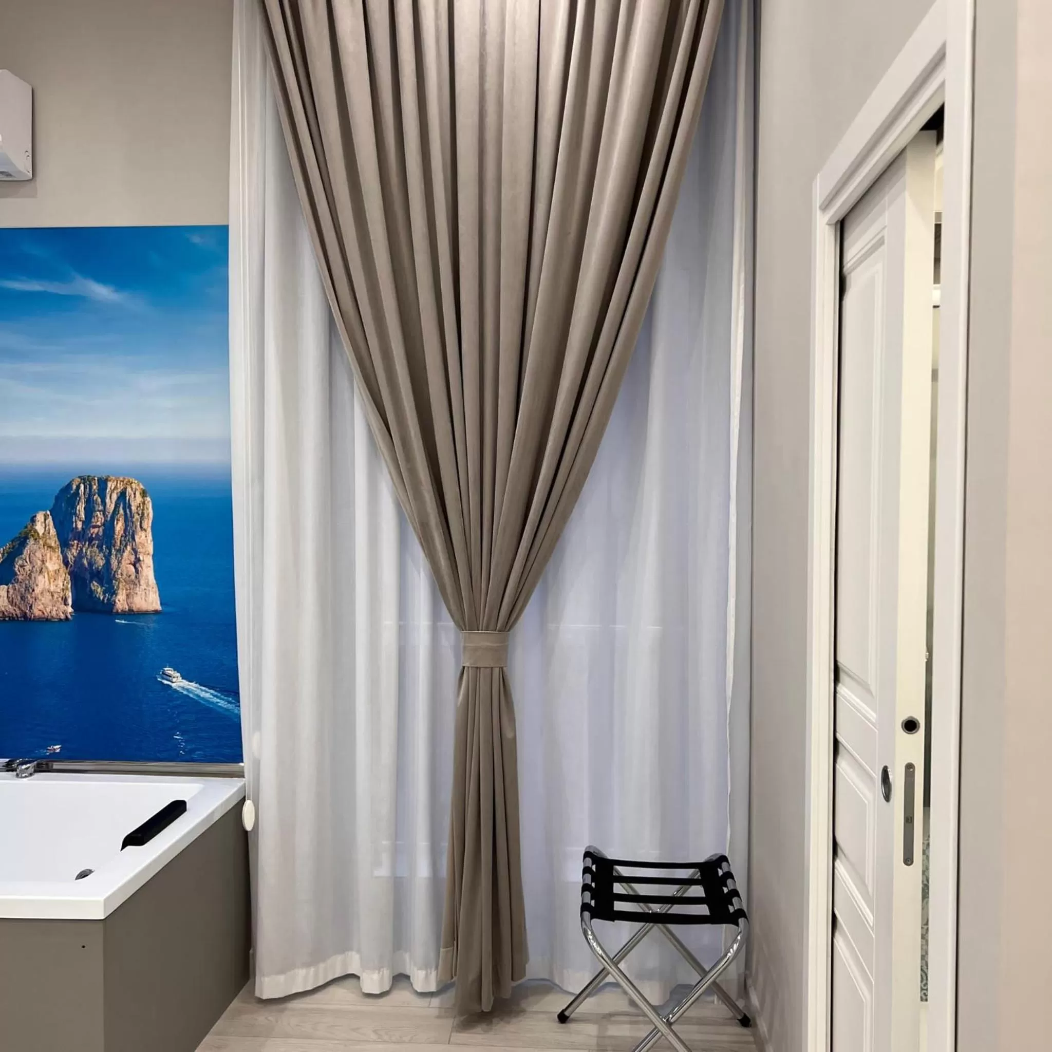 Photo of the whole room in Toledo Relax