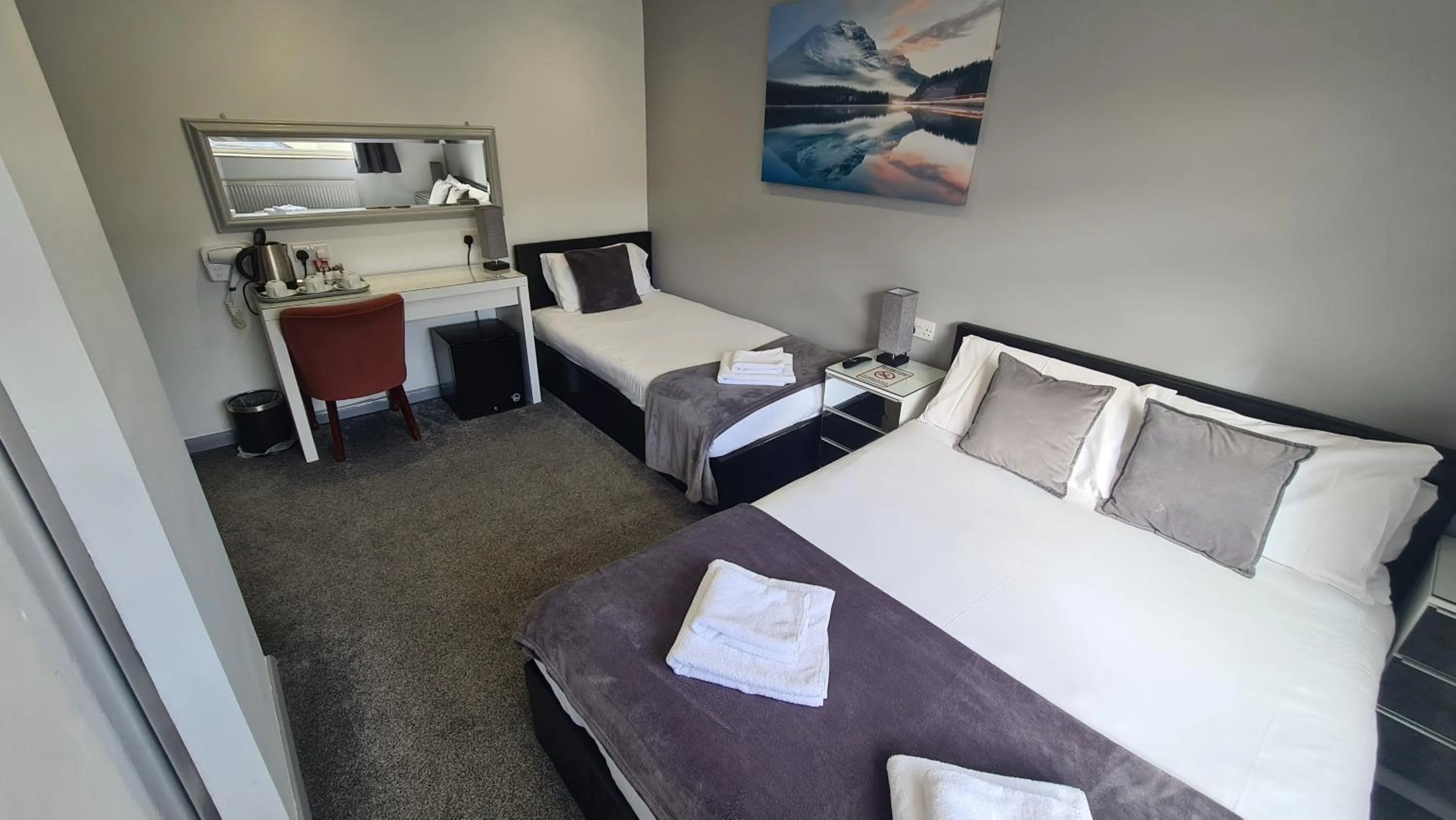 Bed in Y Gwynedd Inn