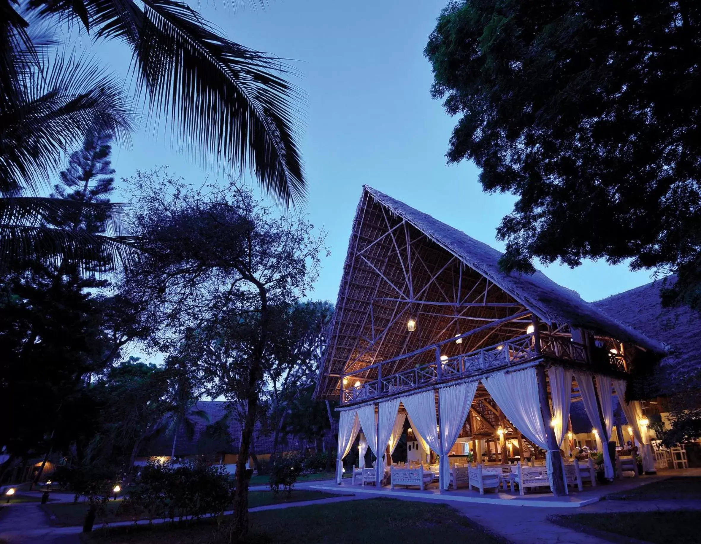 Facade/entrance, Property Building in Sandies Tropical Village