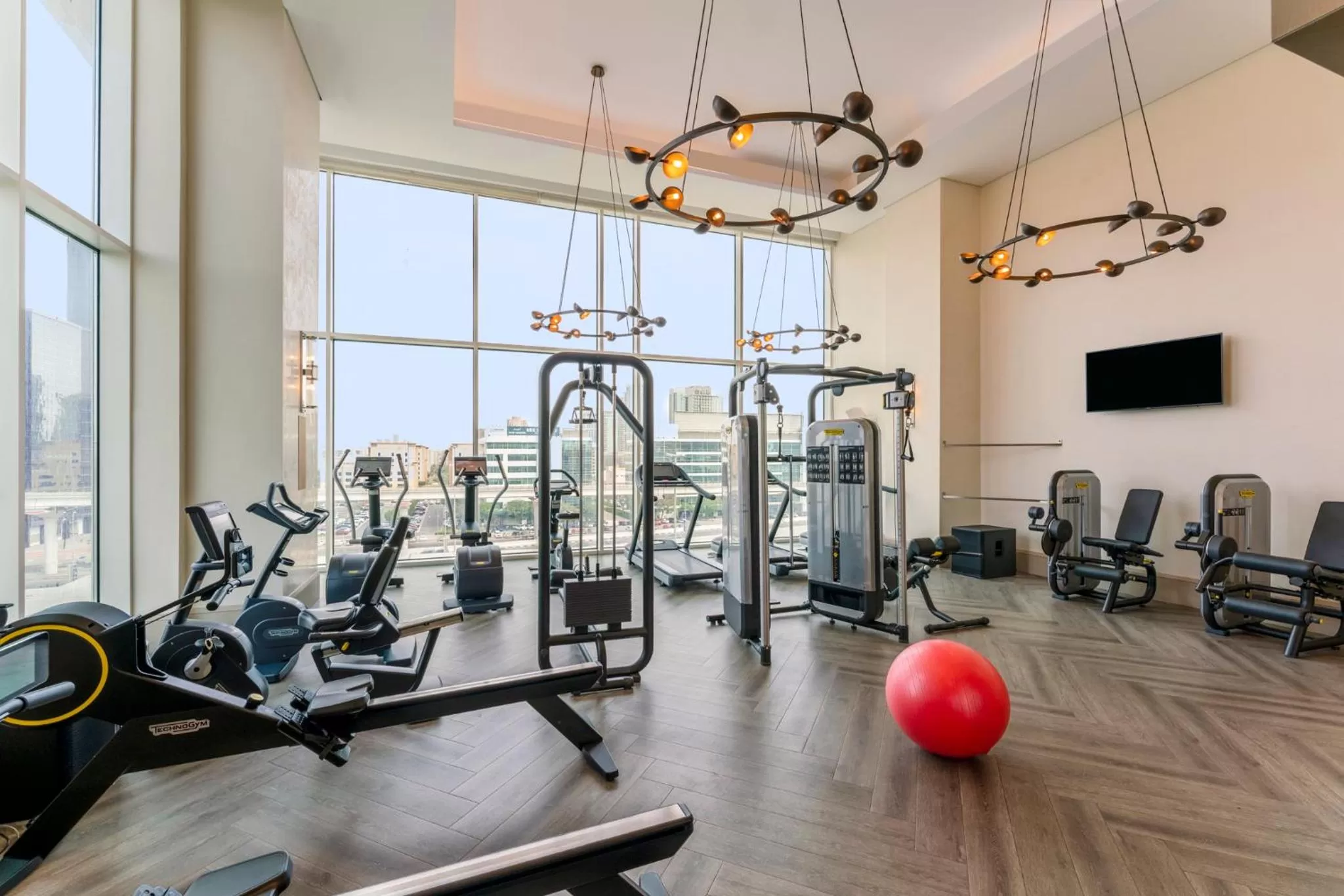 Fitness centre/facilities in Grand Plaza Mövenpick Media City