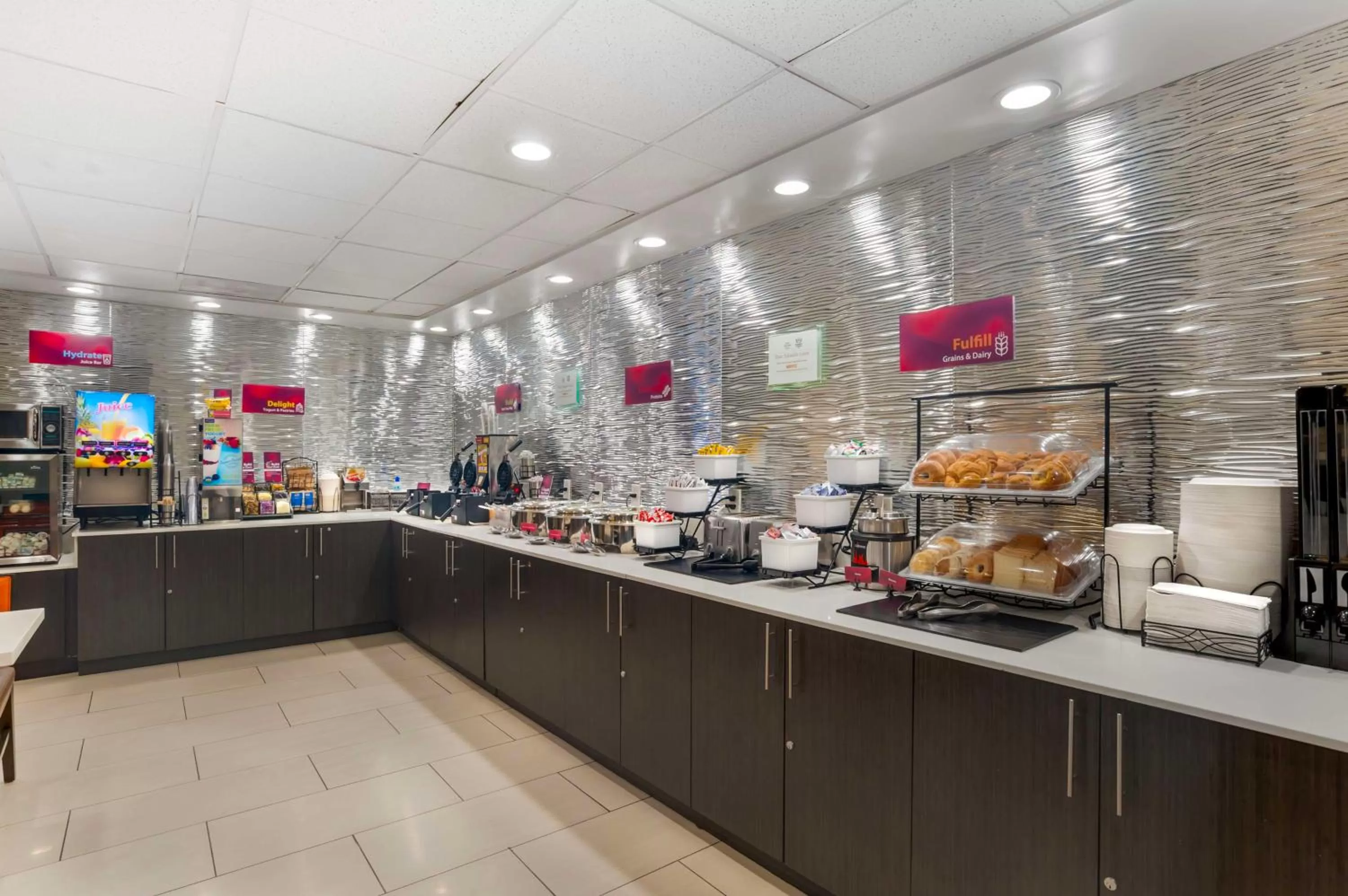 Breakfast in Best Western Plus Commerce Hotel