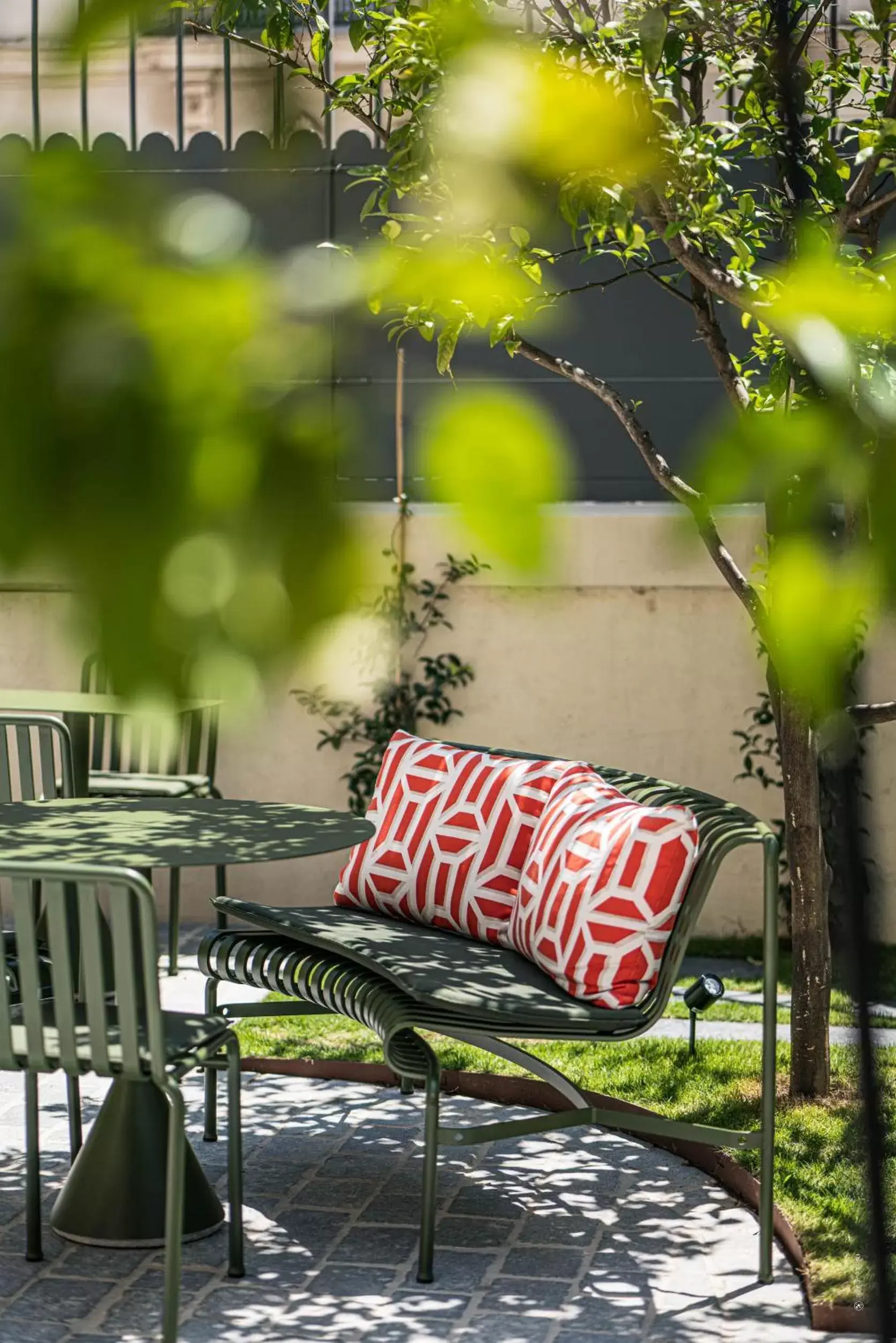 Patio, Seating Area in Hôtel Le Mosaïque