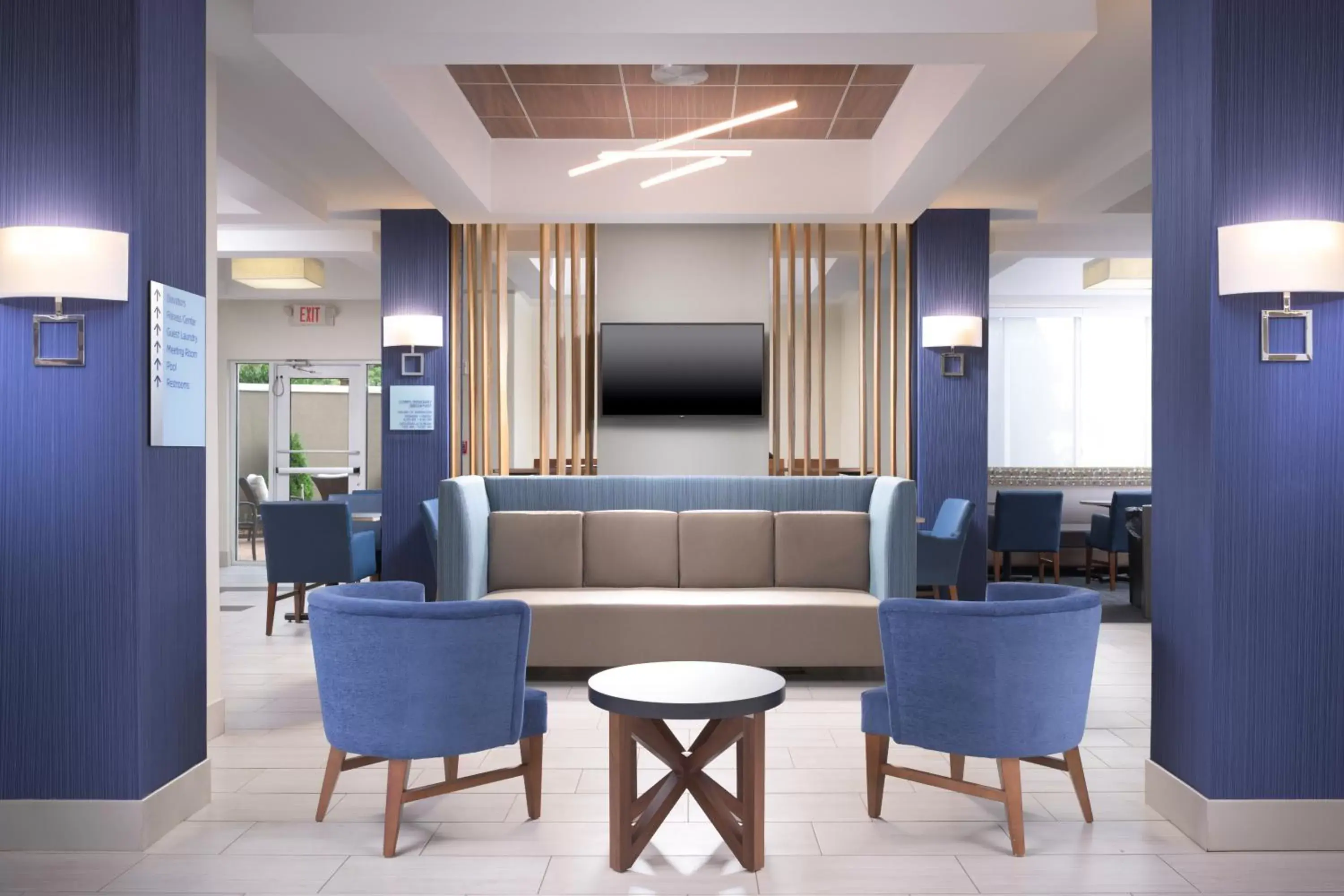 Lobby or reception in Holiday Inn Express Hotel & Suites Chattanooga Downtown, an IHG Hotel