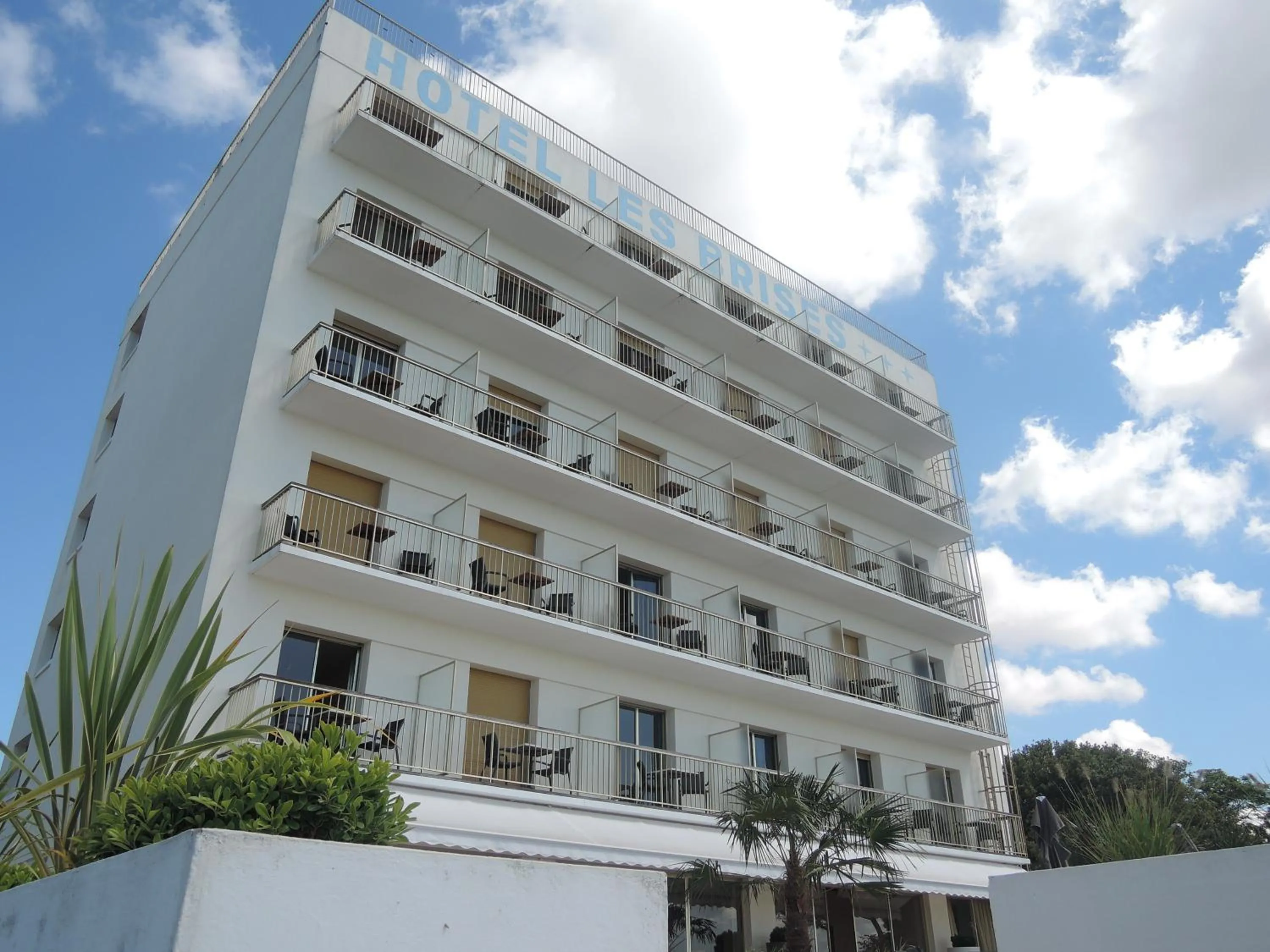 Property building in Hôtel Les Brises