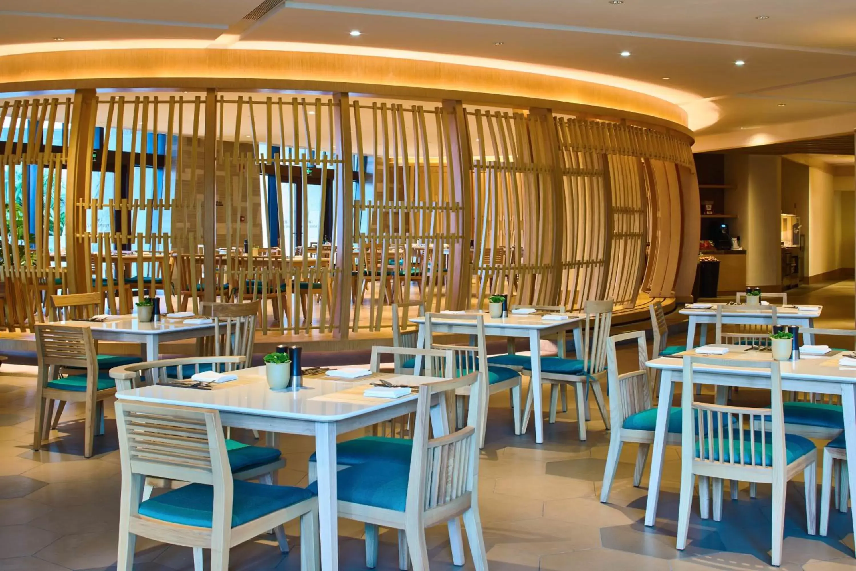 Restaurant/Places to Eat in Crowne Plaza Sanya Haitang Bay Resort, an IHG Hotel