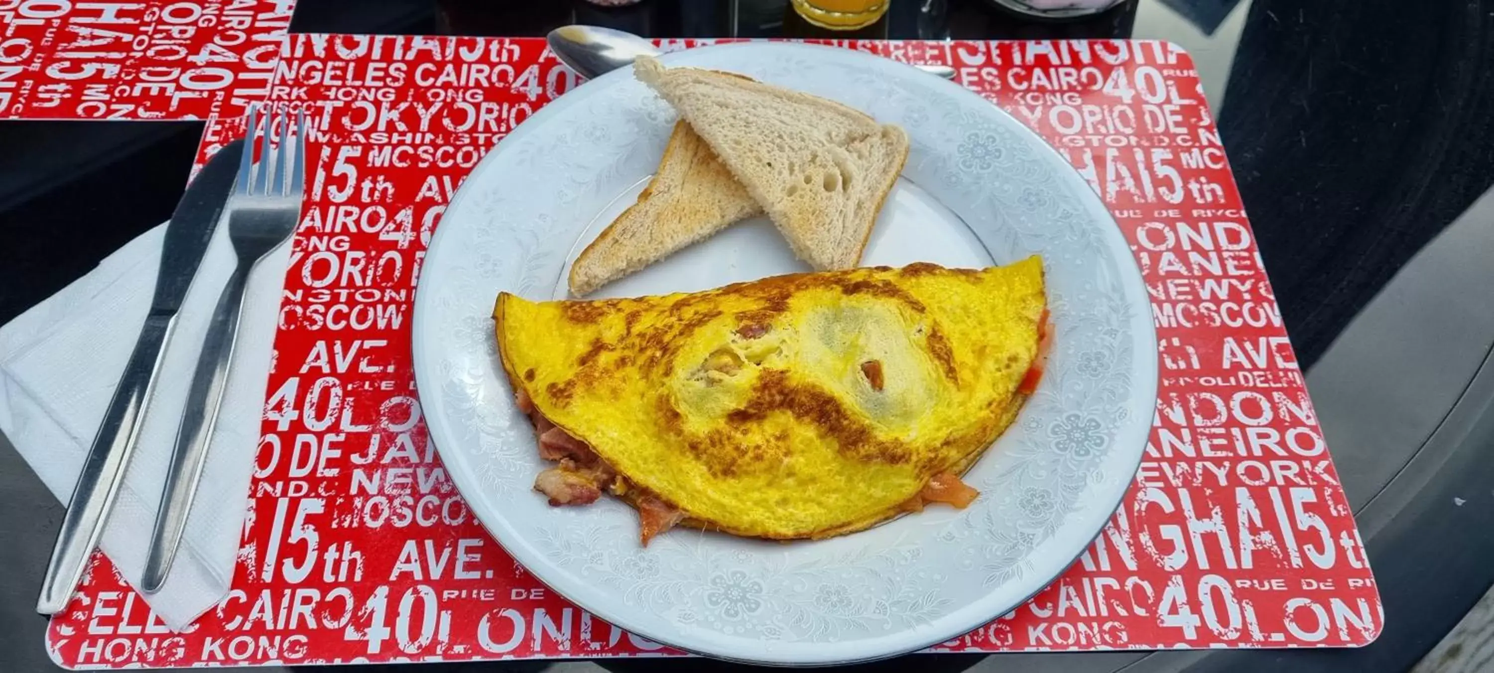 Breakfast in Lagoon Lodge