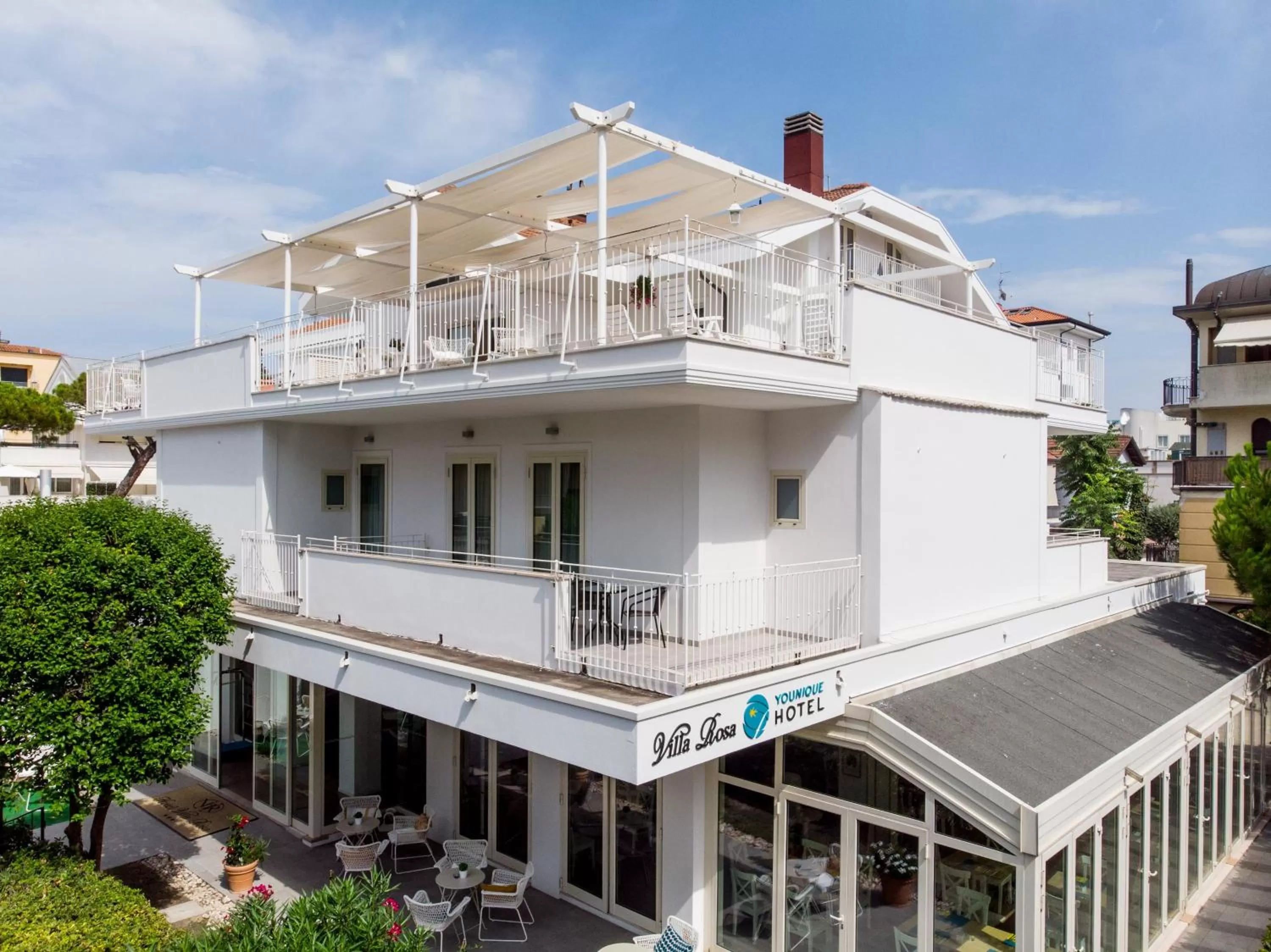 Property building in BeYou Hotel Villa Rosa