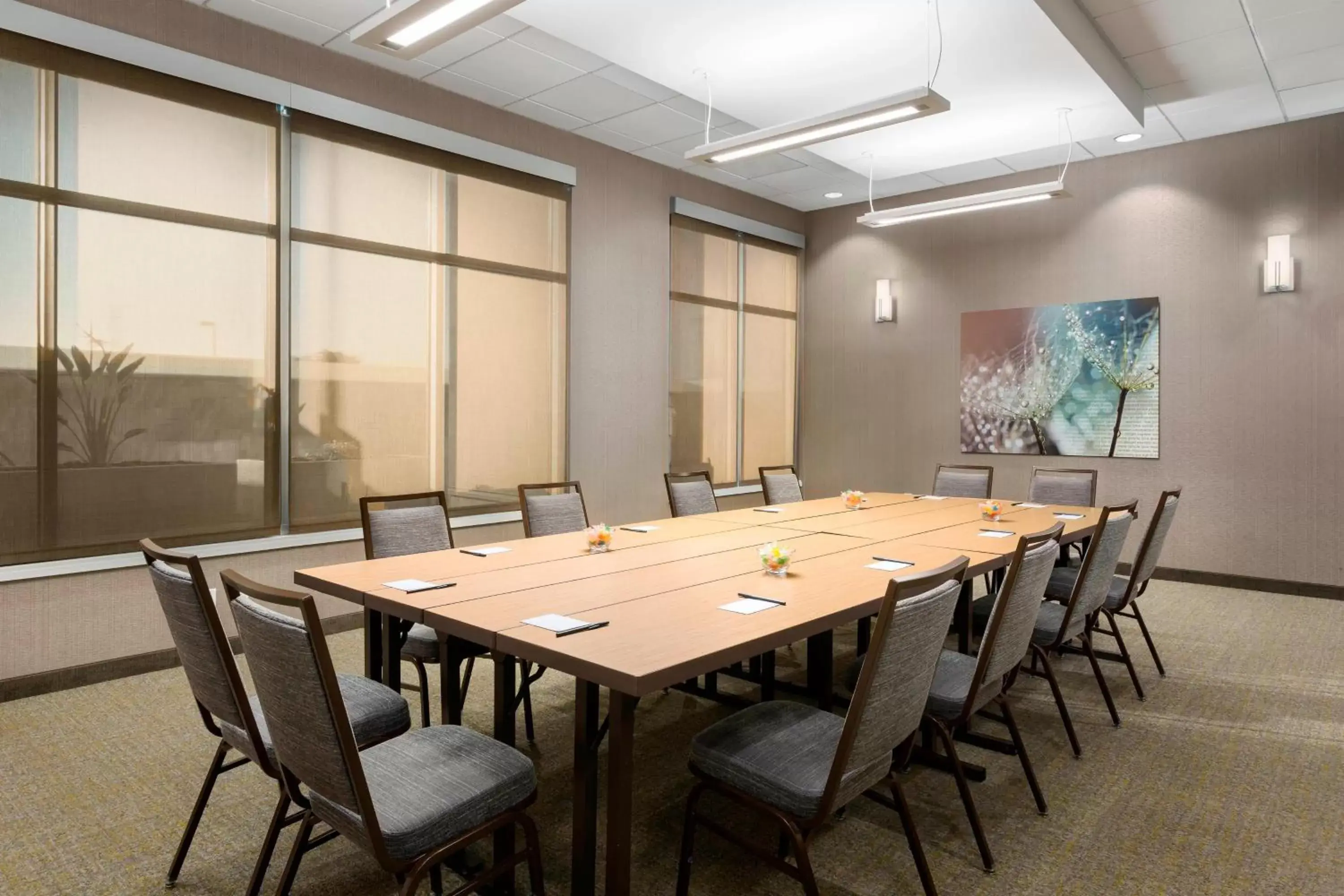 Meeting/conference room in SpringHill Suites by Marriott Belmont Redwood Shores