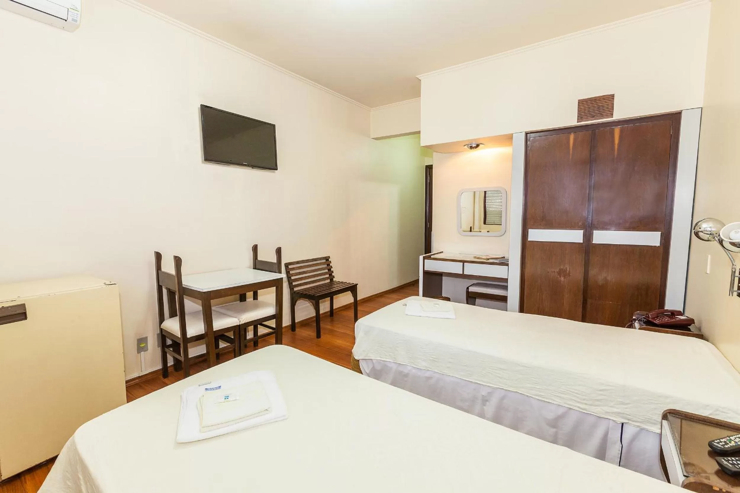 Bedroom, Bed in Hotel Letto Caxias