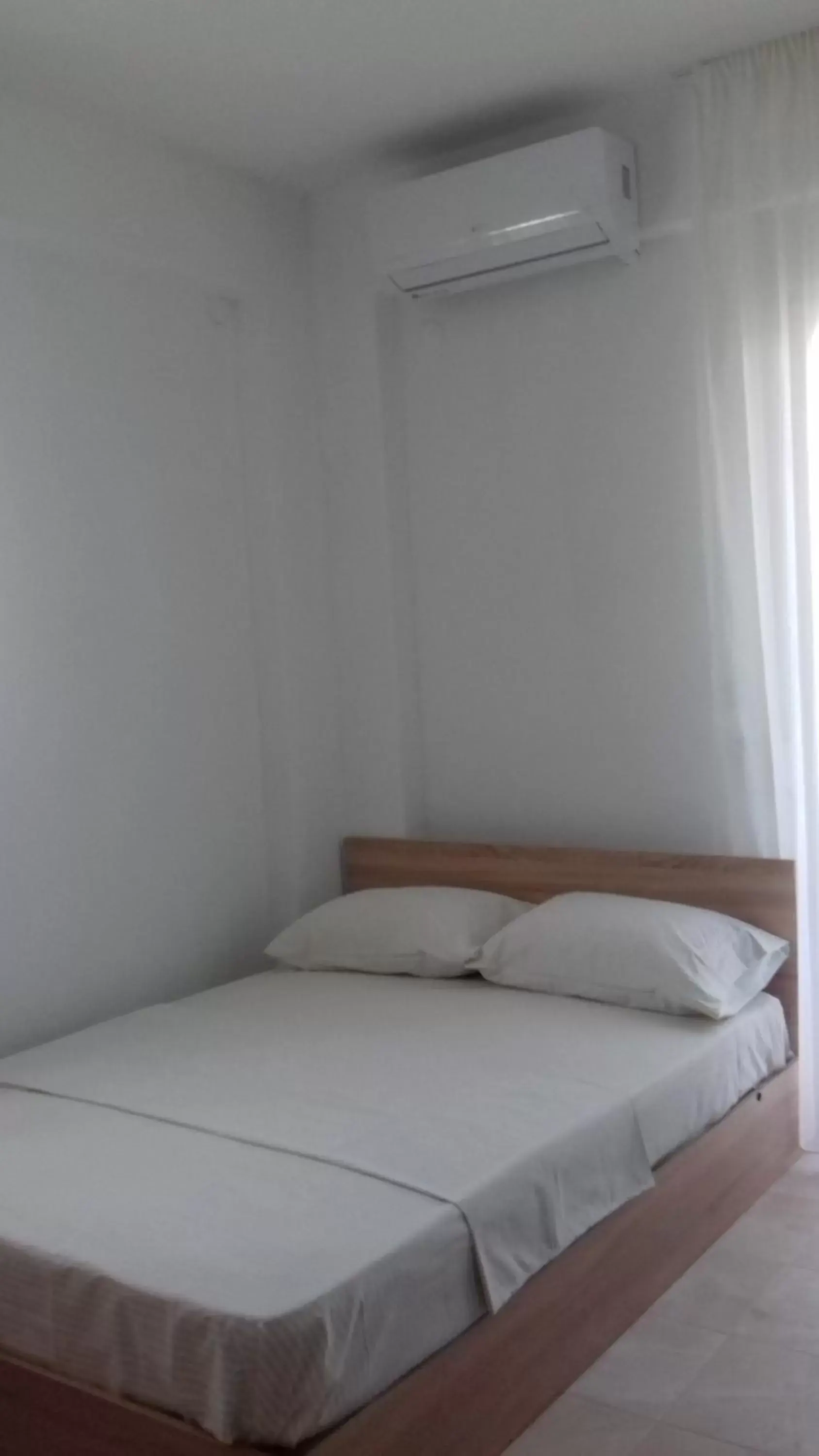 Bed in Apartments Vladimir