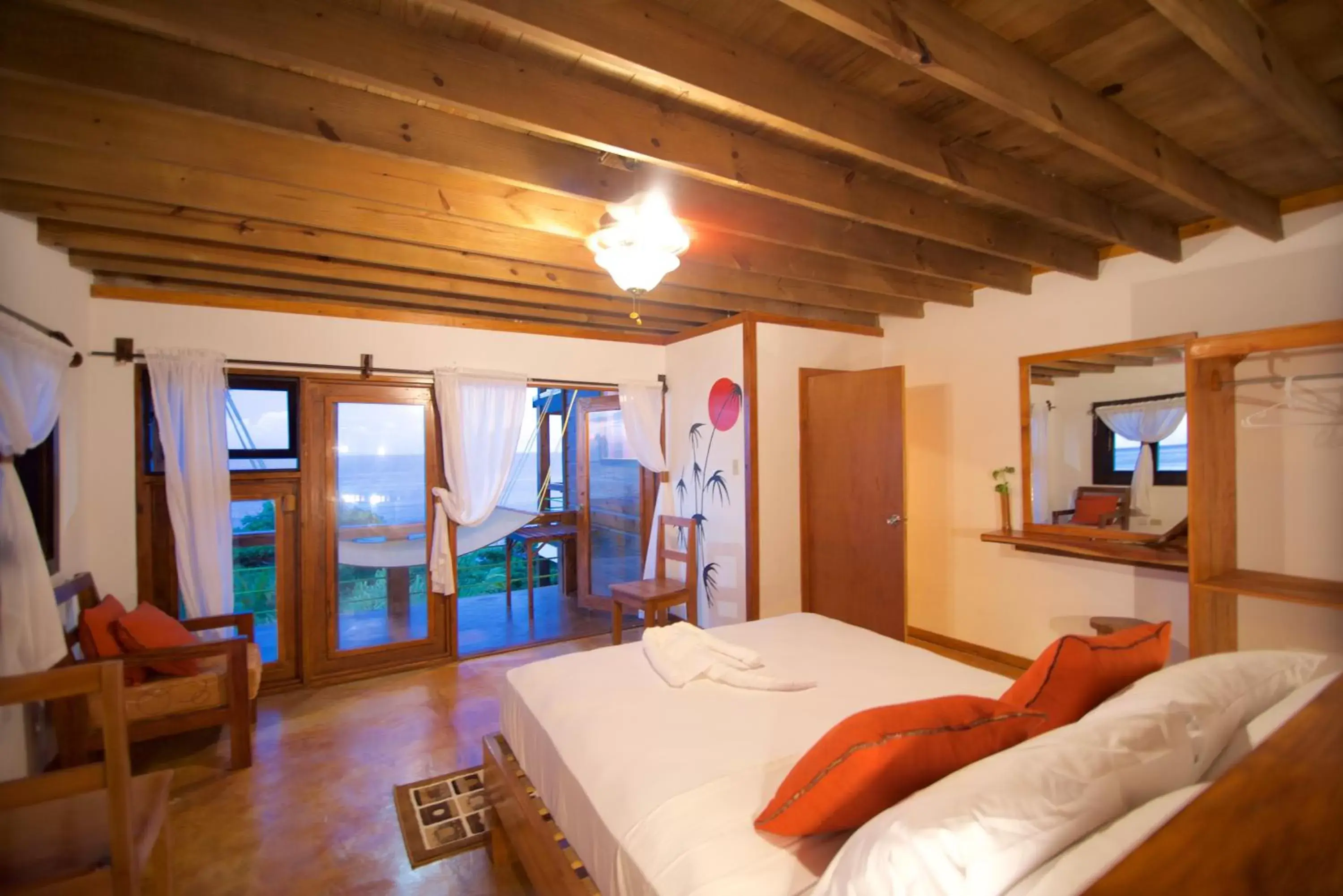 Bedroom in The Sea Cliff Hotel Resort & Spa