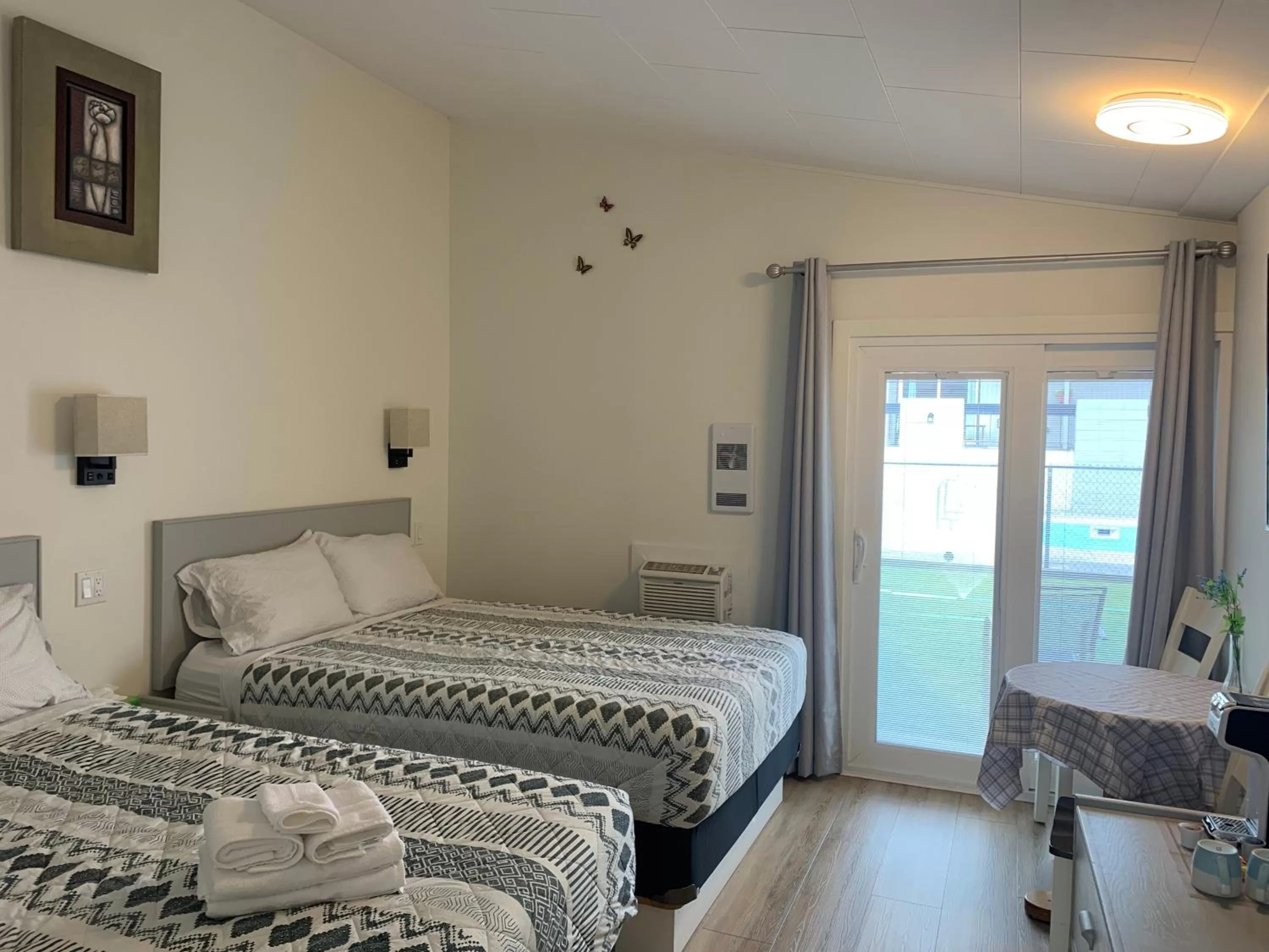 Photo of the whole room, Bed in Destination Inn Cache Creek