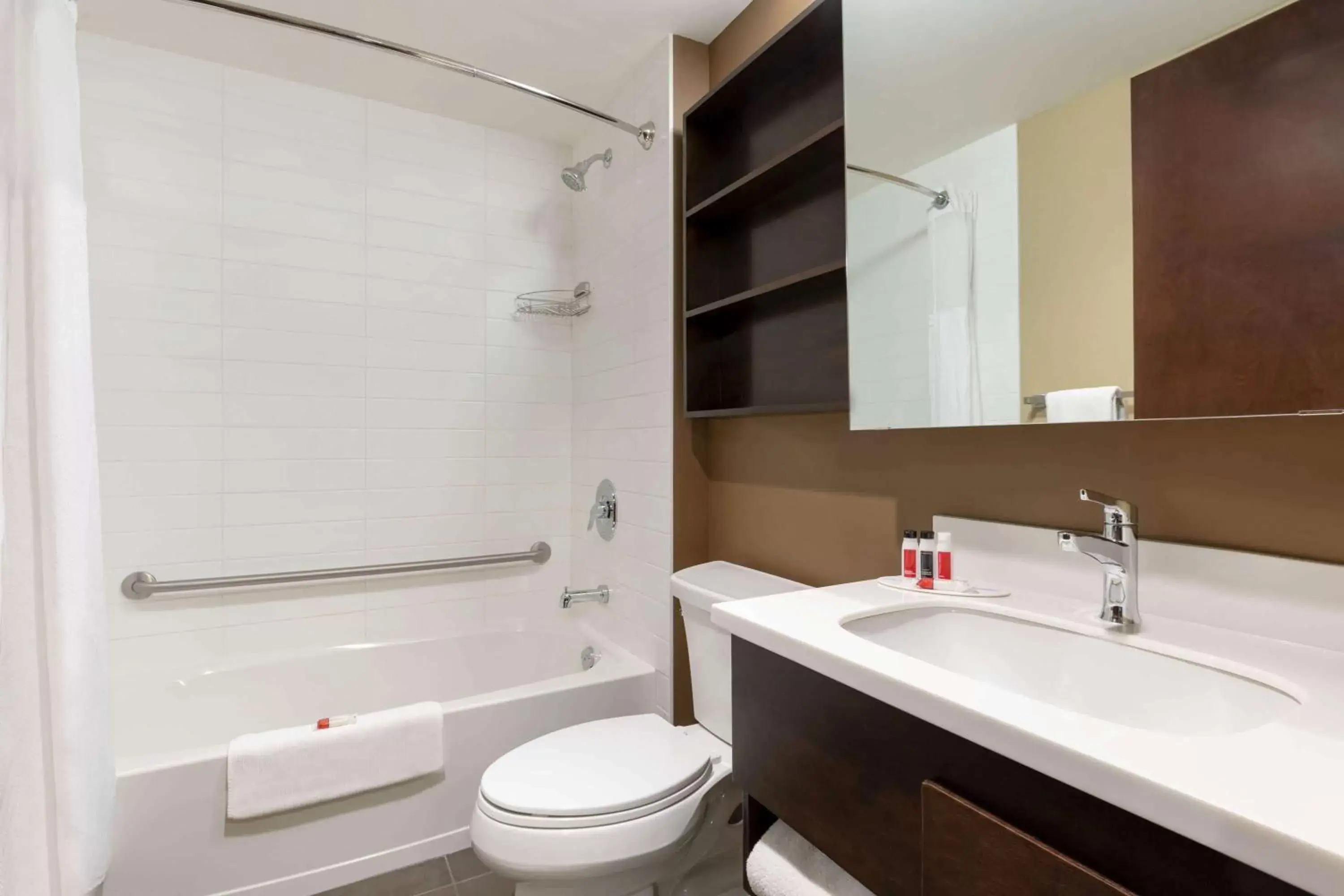 Bathroom in Microtel Inn and Suites by Wyndham Weyburn