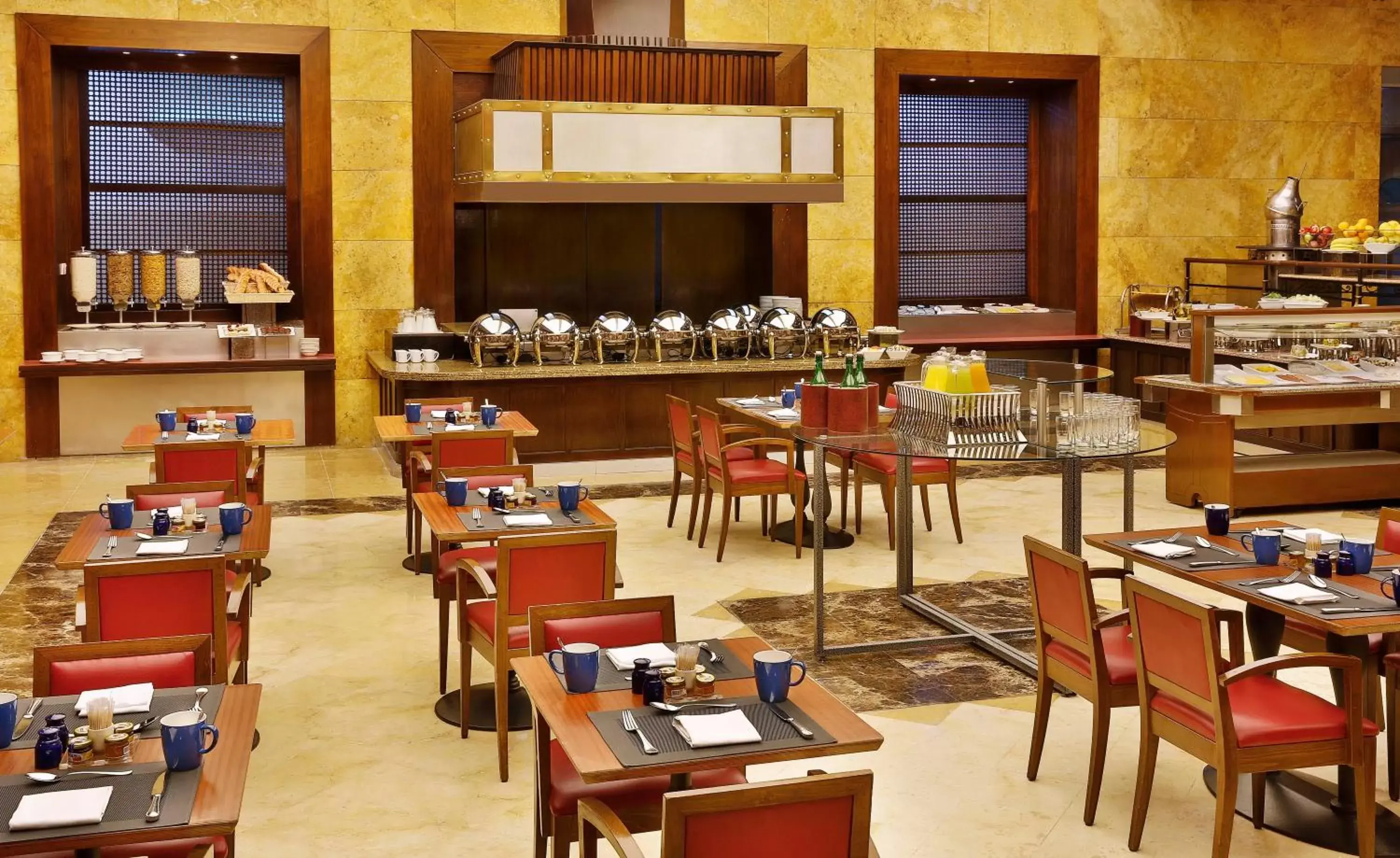 Breakfast, Restaurant/Places to Eat in Crowne Plaza Amman, an IHG Hotel