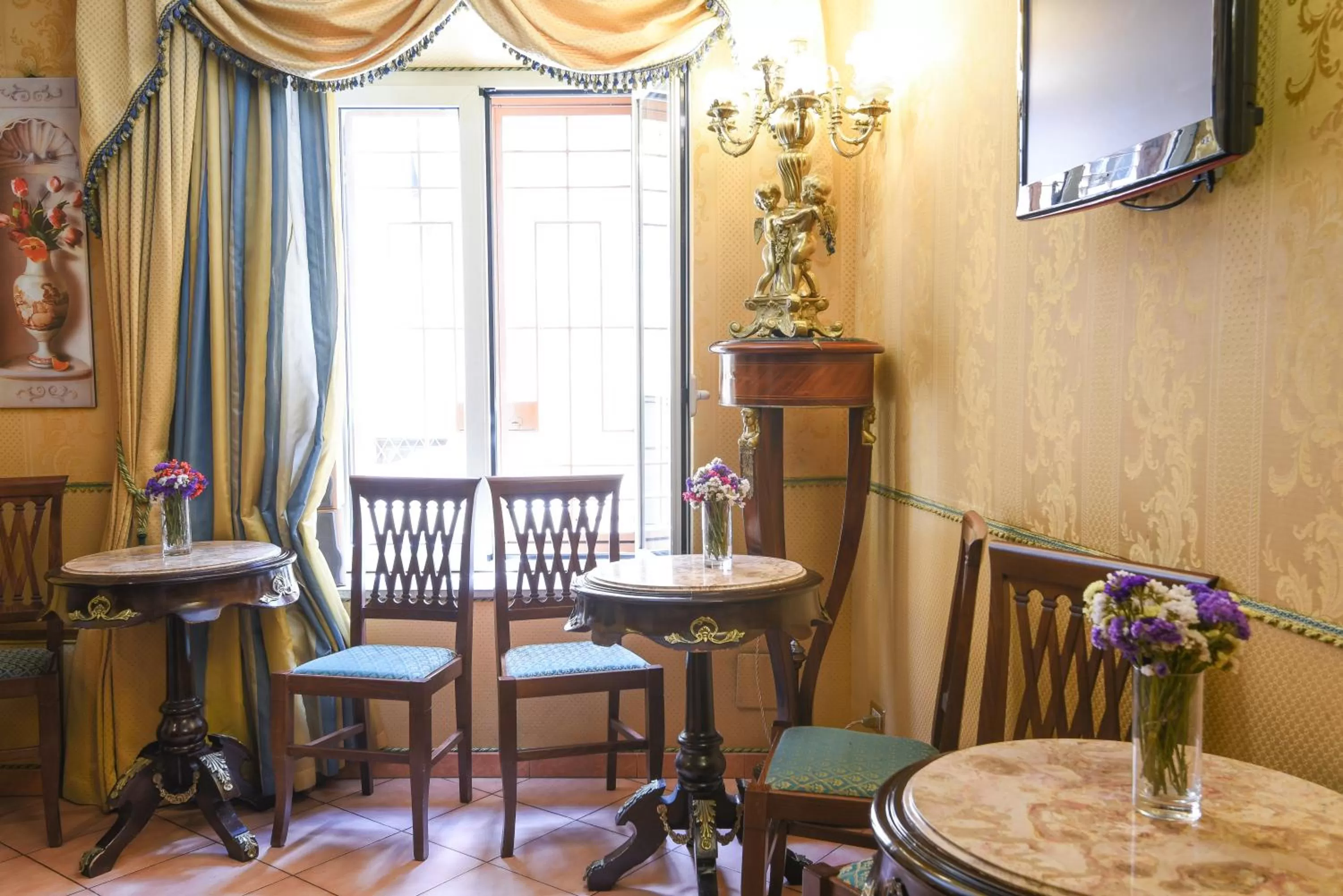 Lounge or bar in Residenza Ave Roma