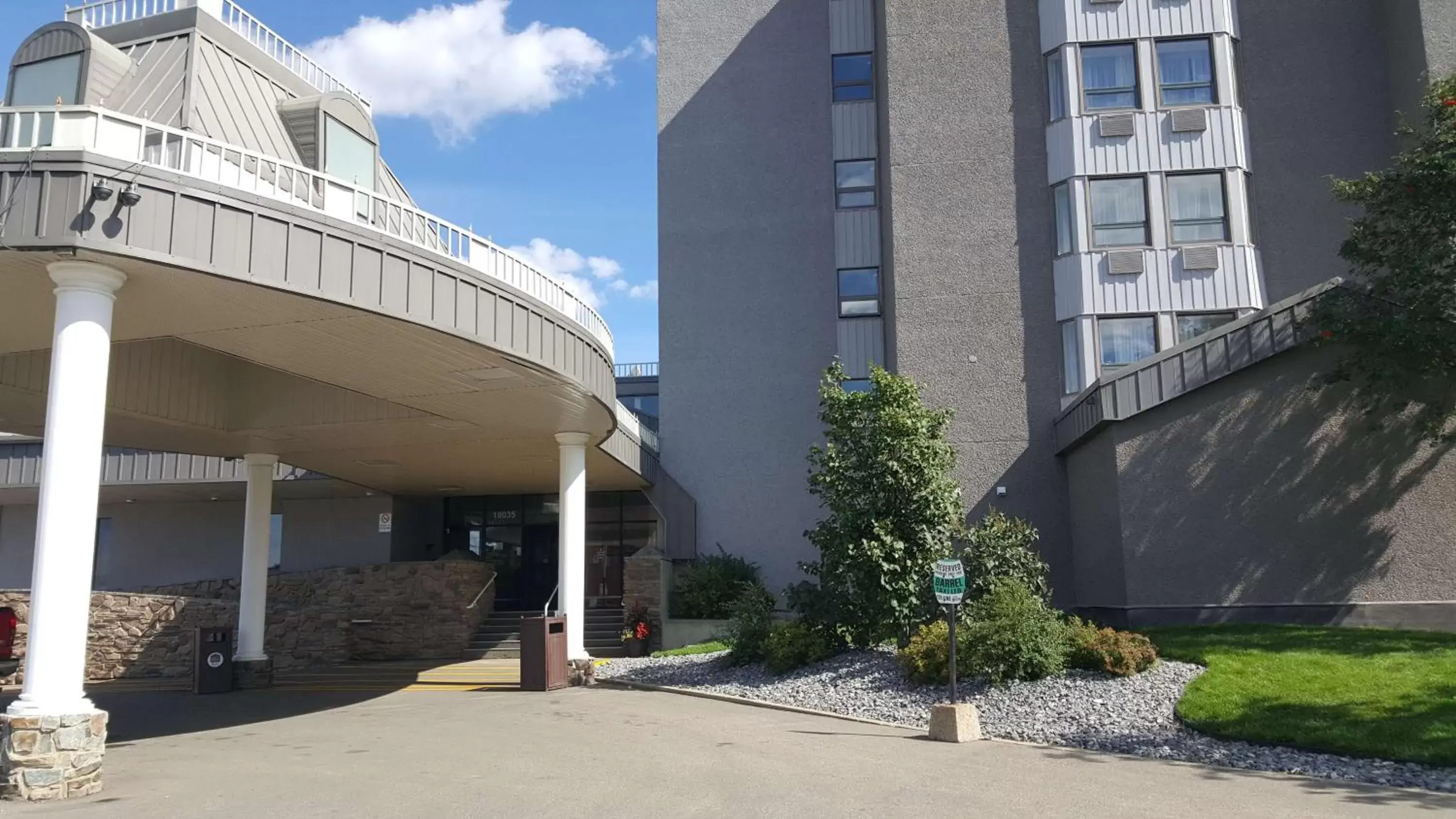 Property Building in Coast West Edmonton Hotel & Conference Centre