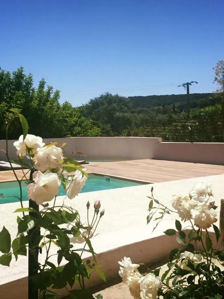 Swimming Pool in Hôtel Maora Village