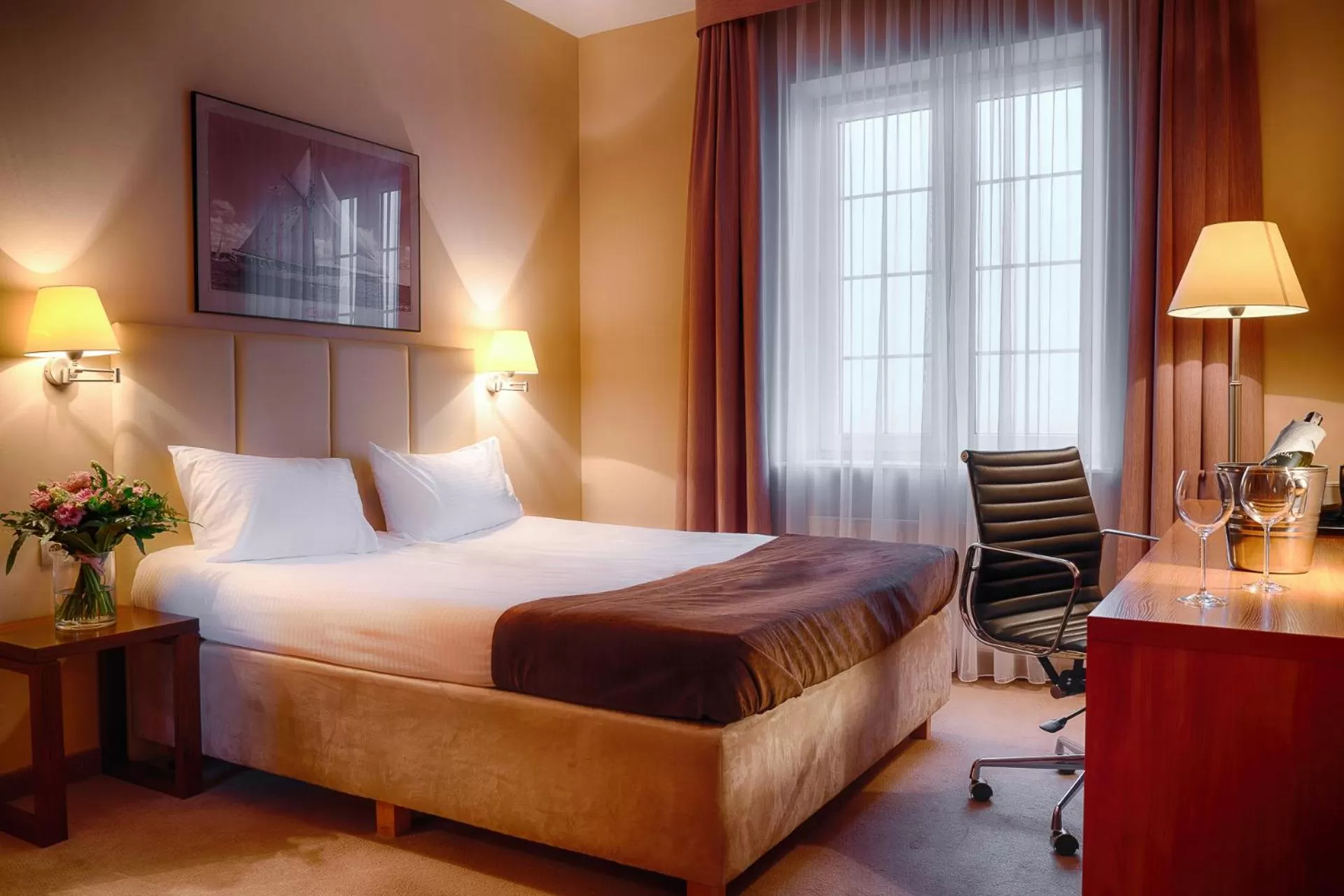 Photo of the whole room, Bed in Focus Hotel Szczecin