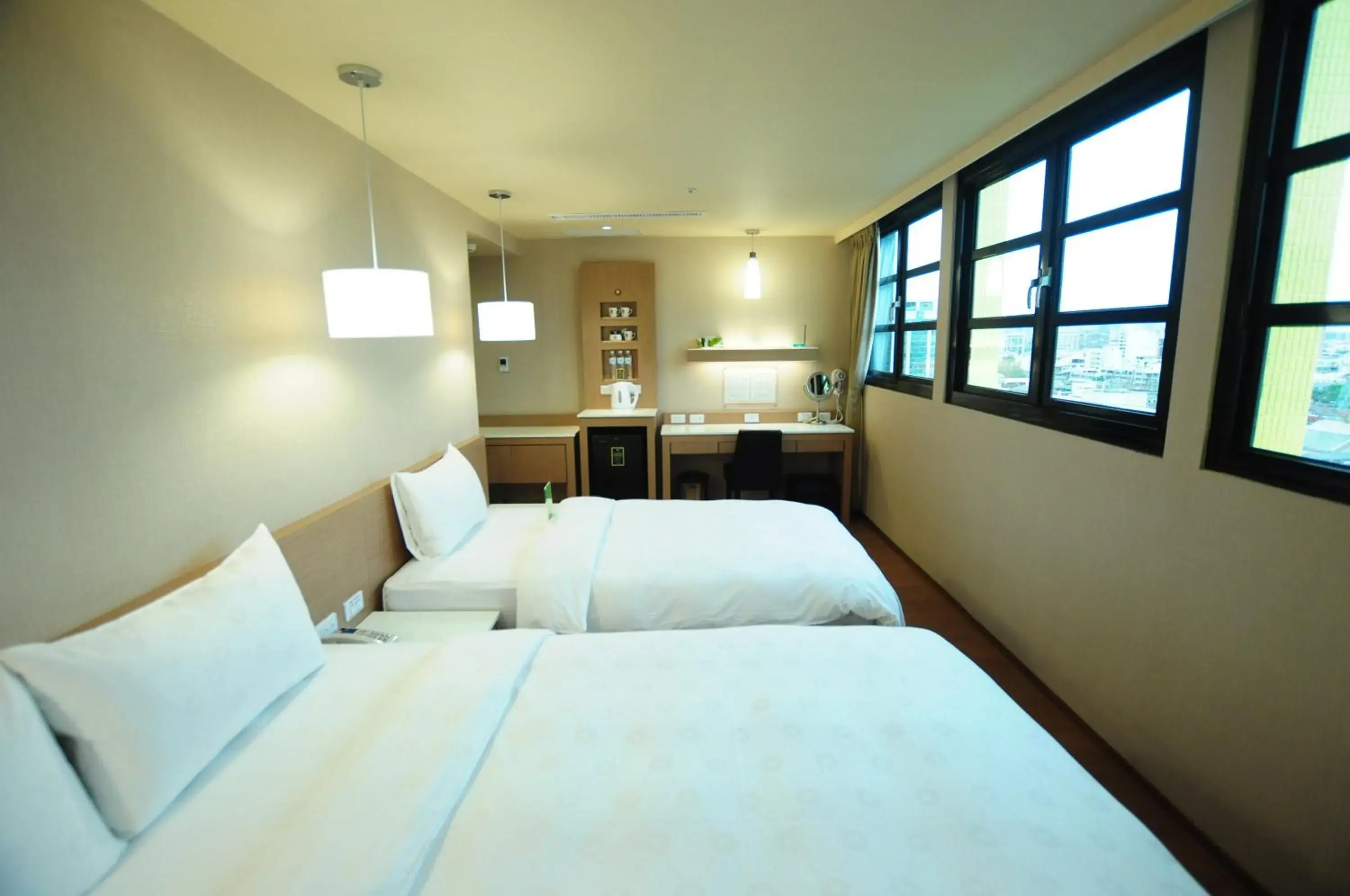 Bed in Kindness Hotel - Kaohsiung Main Station