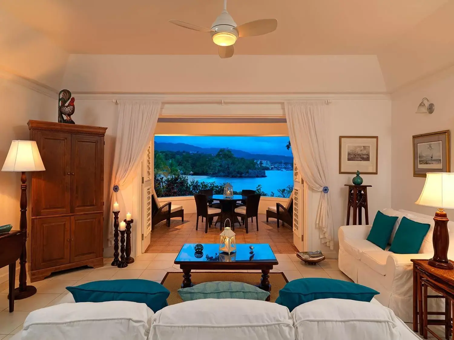 Living room, Seating Area in Jamaica Inn