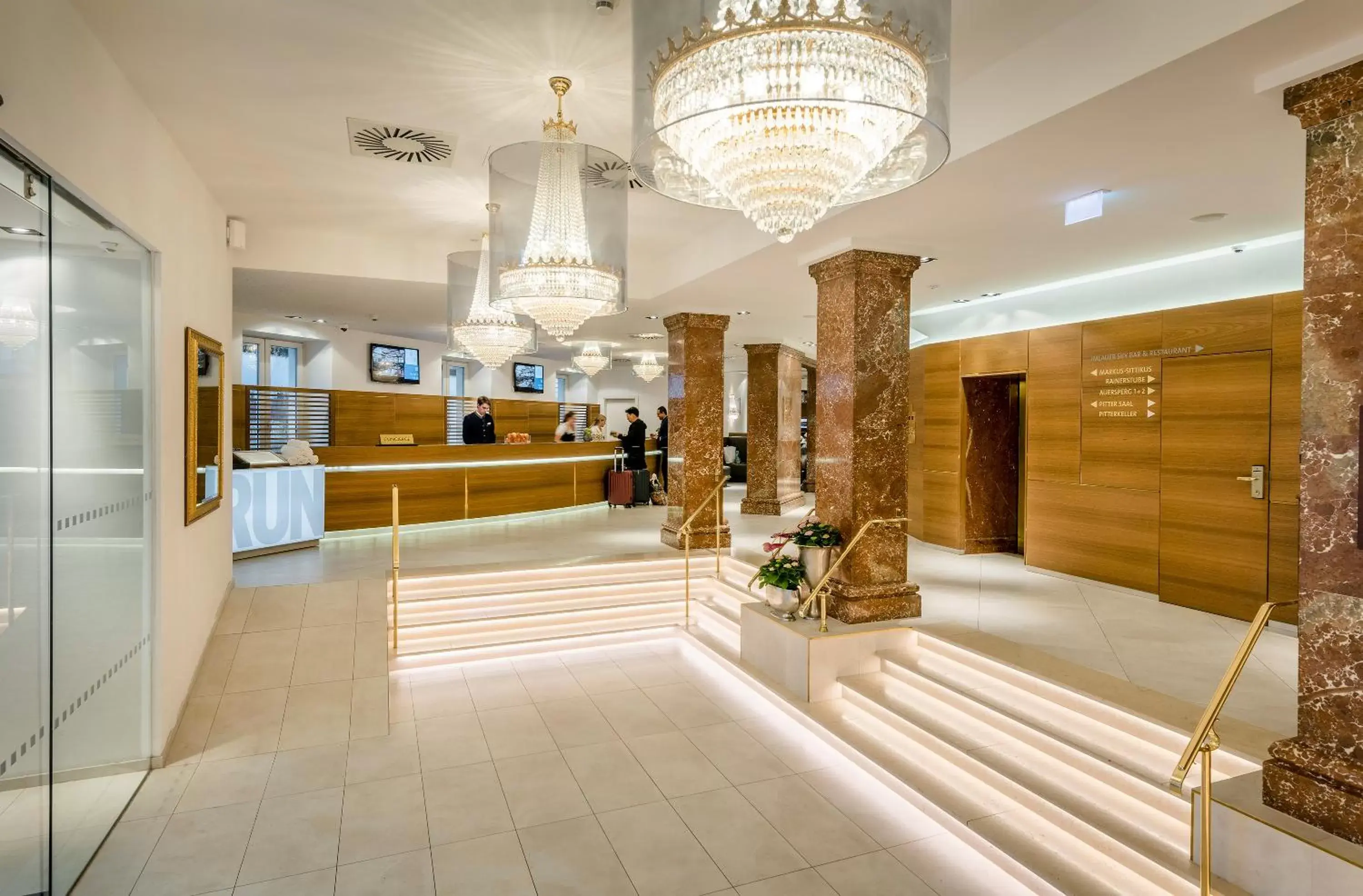 Staff, Lobby/Reception in IMLAUER HOTEL PITTER Salzburg