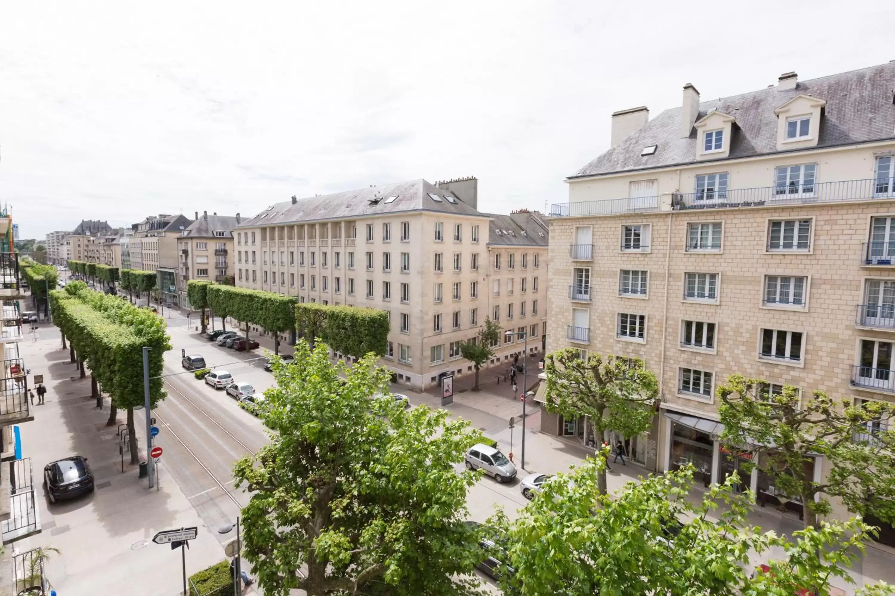 City view in Hotel Du Chateau