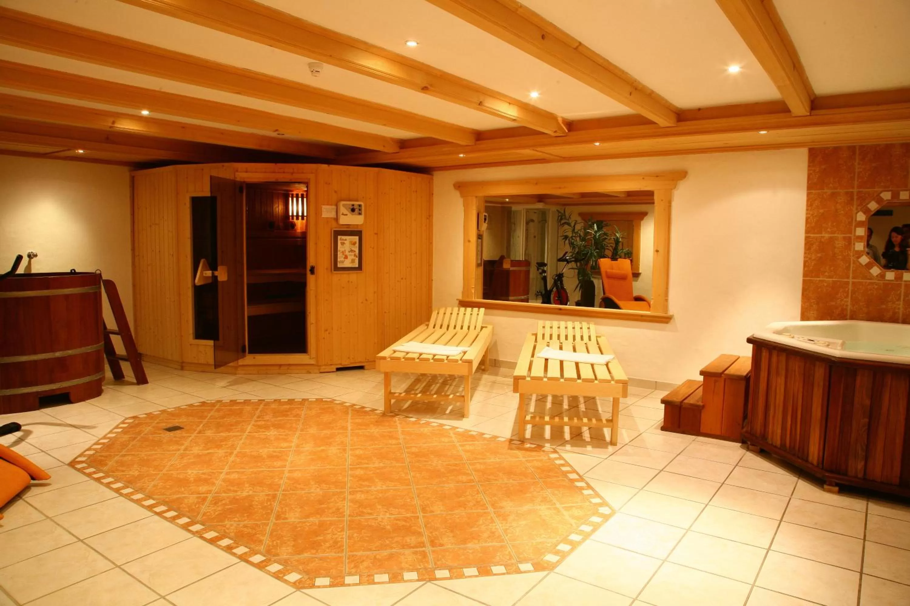 Spa and wellness centre/facilities in Hotel Alpenrose mit Gourmet-Restaurant Azalée