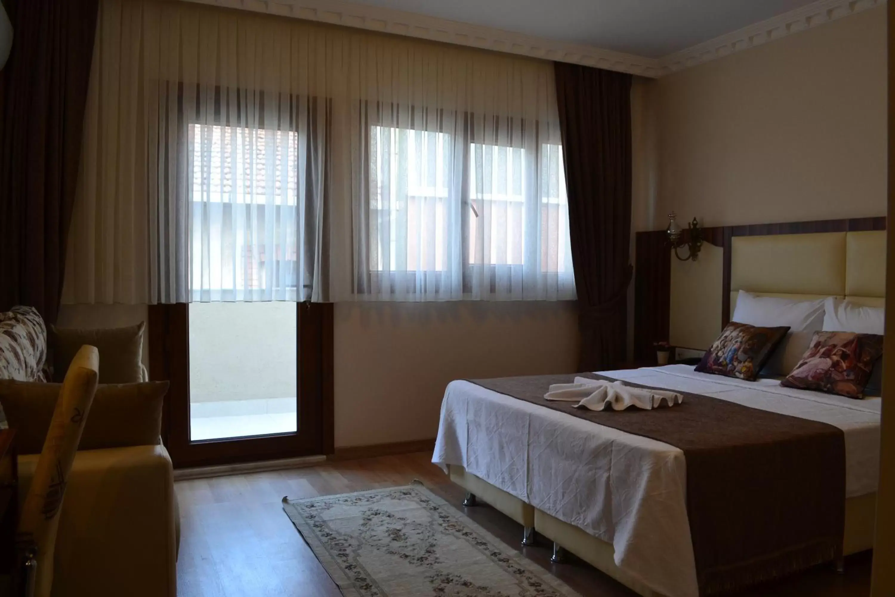 Photo of the whole room, Bed in Blue Istanbul Hotel Taksim