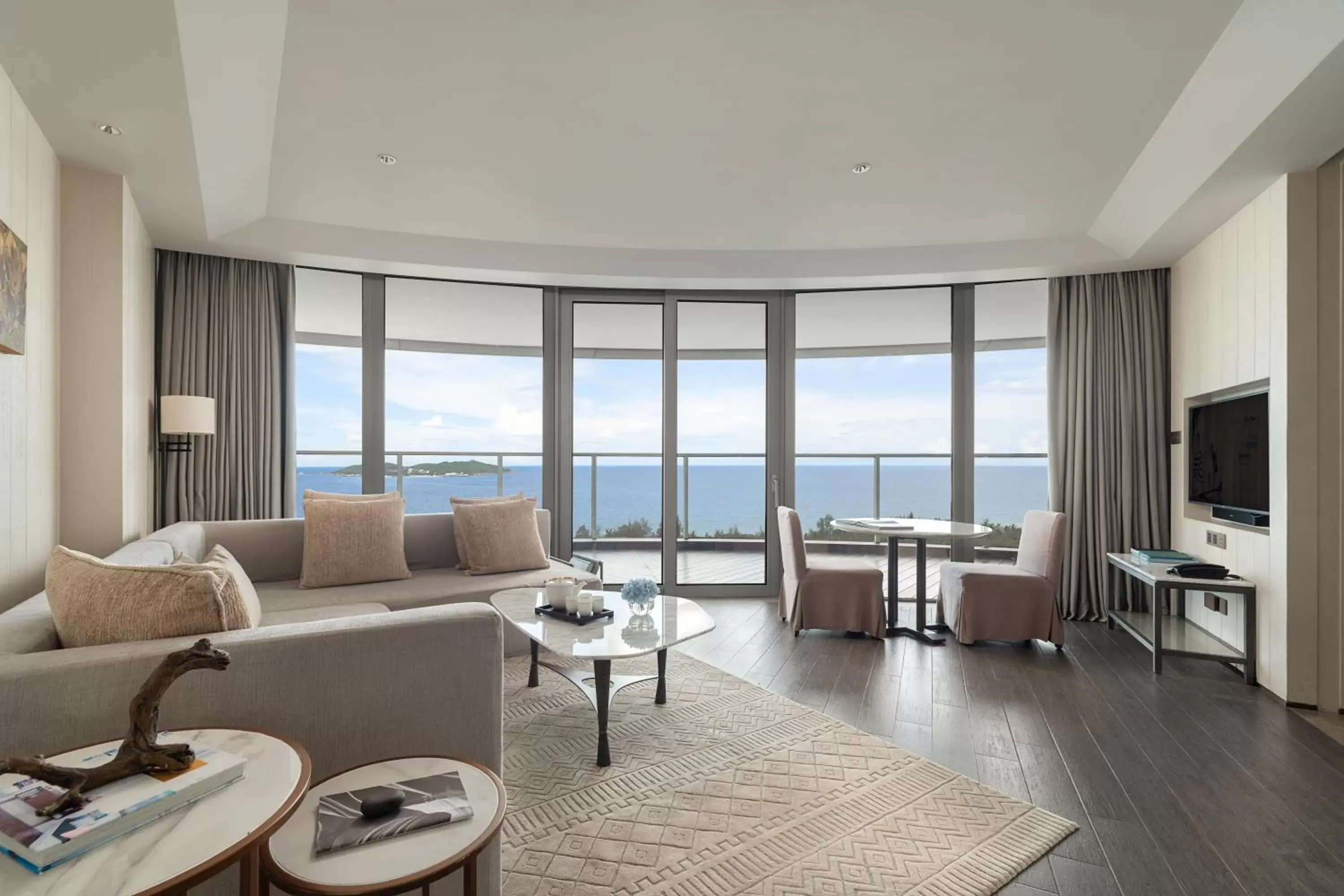 Living room, Seating Area in Rosewood Sanya