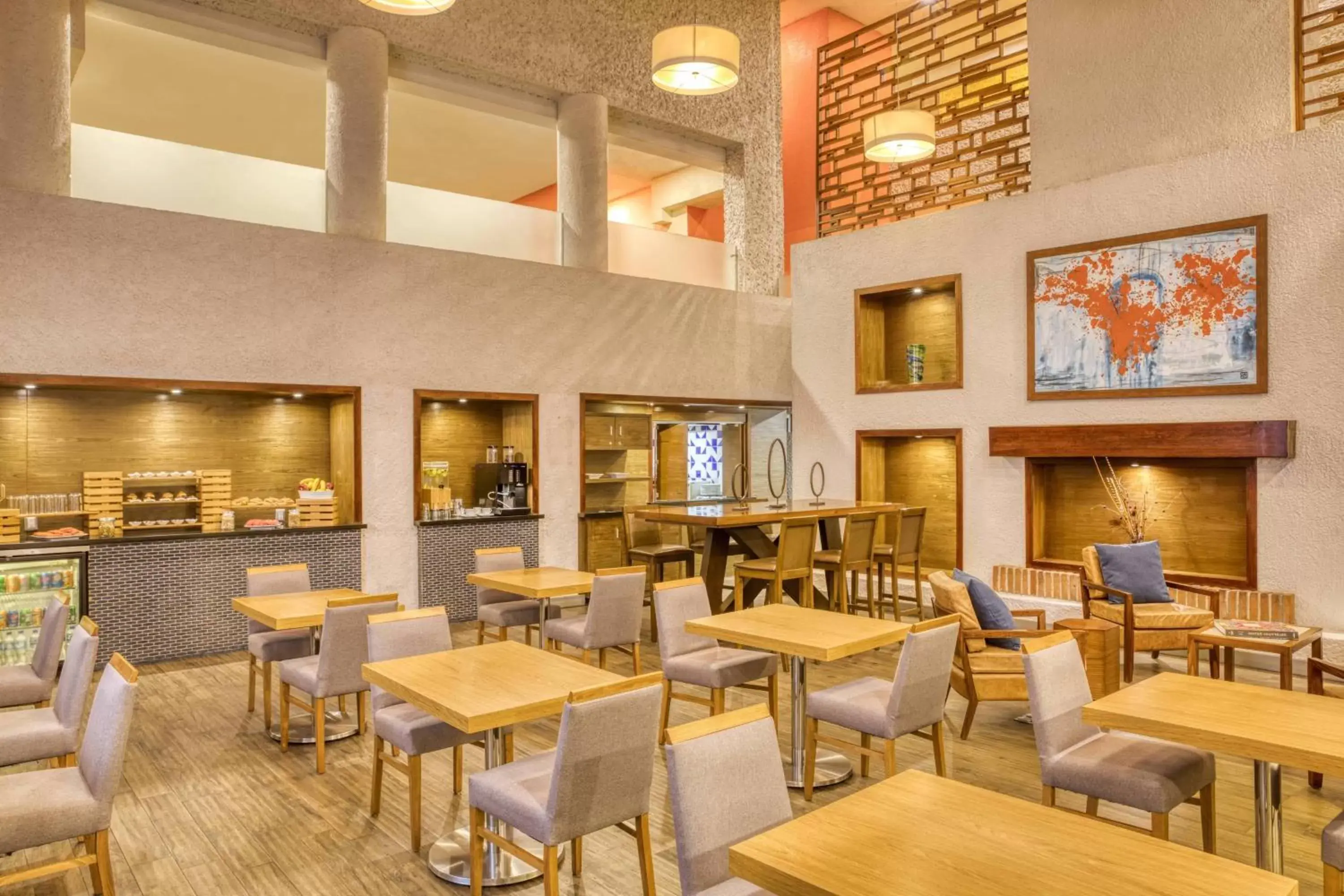 Lounge or bar, Restaurant/Places to Eat in Marriott Puebla Hotel Meson del Angel