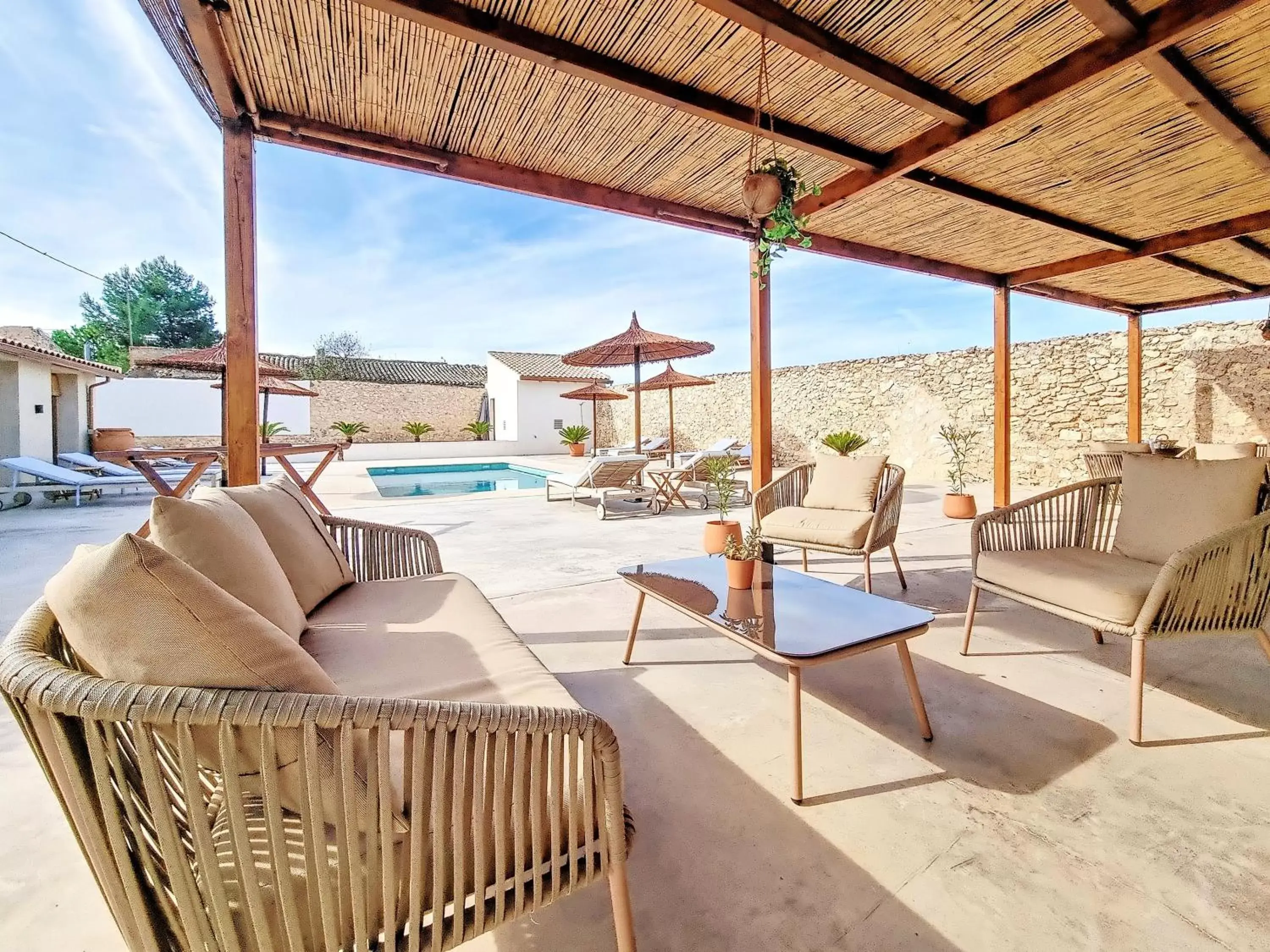 Swimming Pool in Mansion taratatá