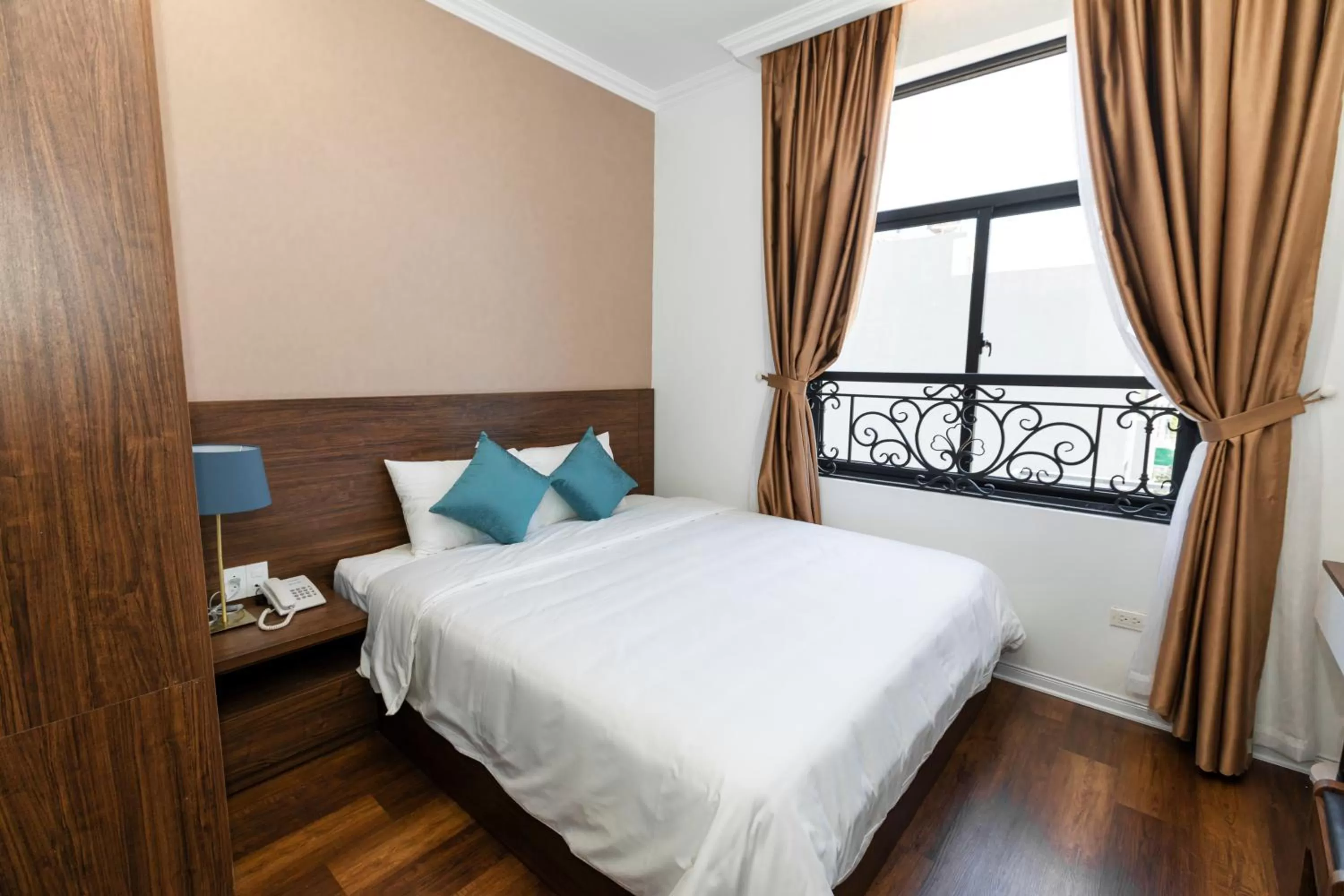 Bedroom in Minh Phong Hotel Ha Long