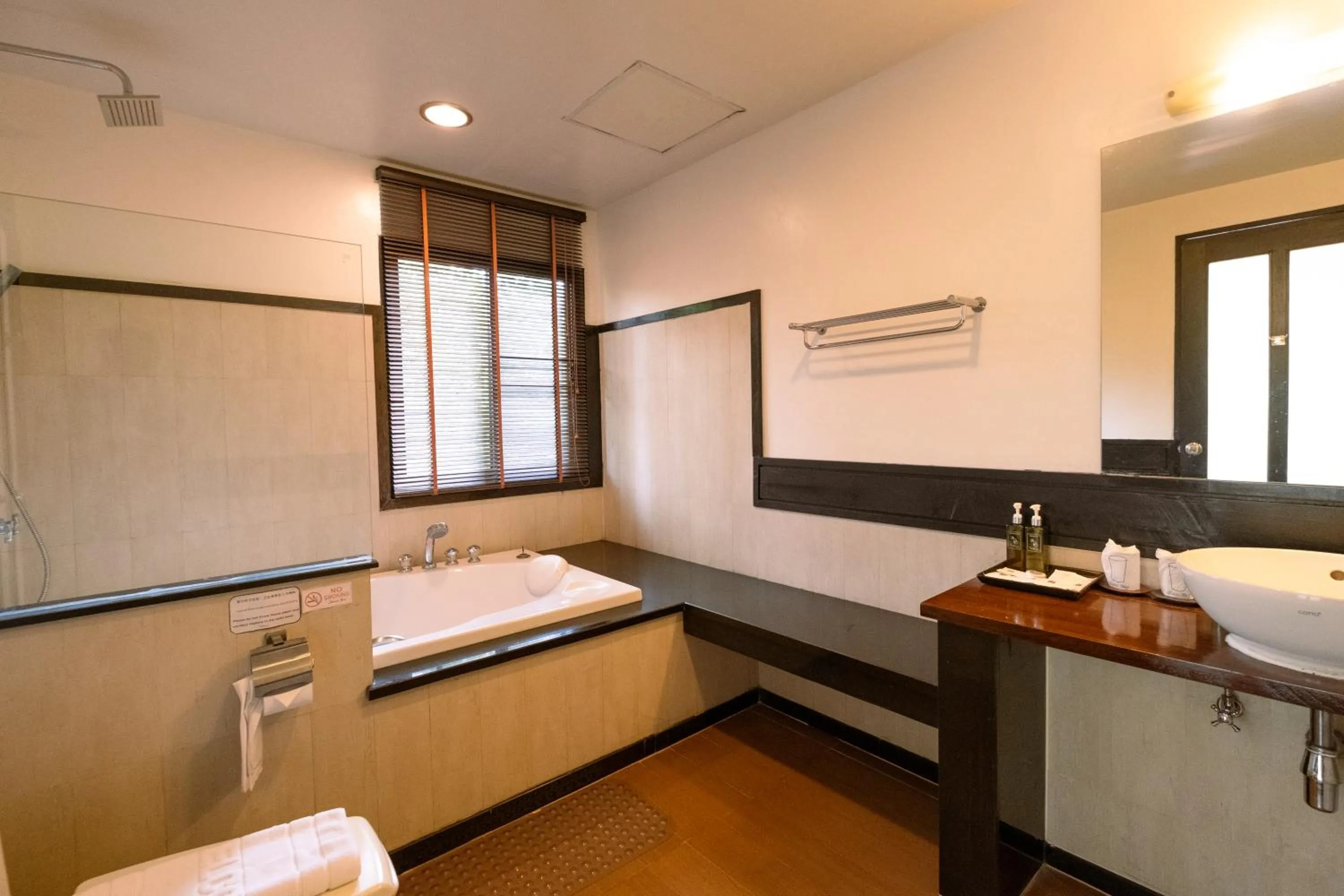 Bathroom, Bed in Kireethara Boutique Resort