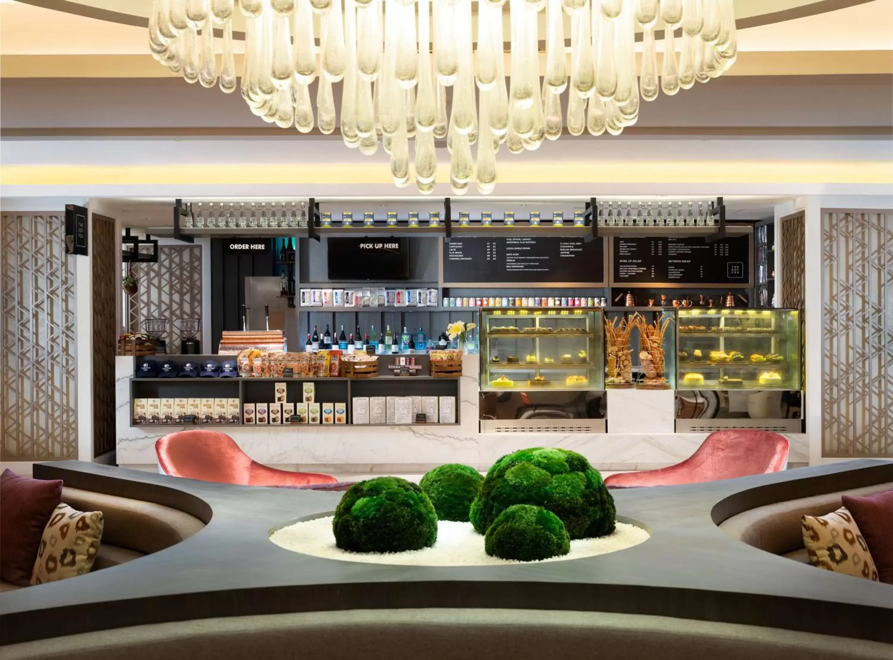 Restaurant/places to eat in DoubleTree by Hilton Surabaya Restaurant/places to eat in DoubleTree by Hilton Surabaya