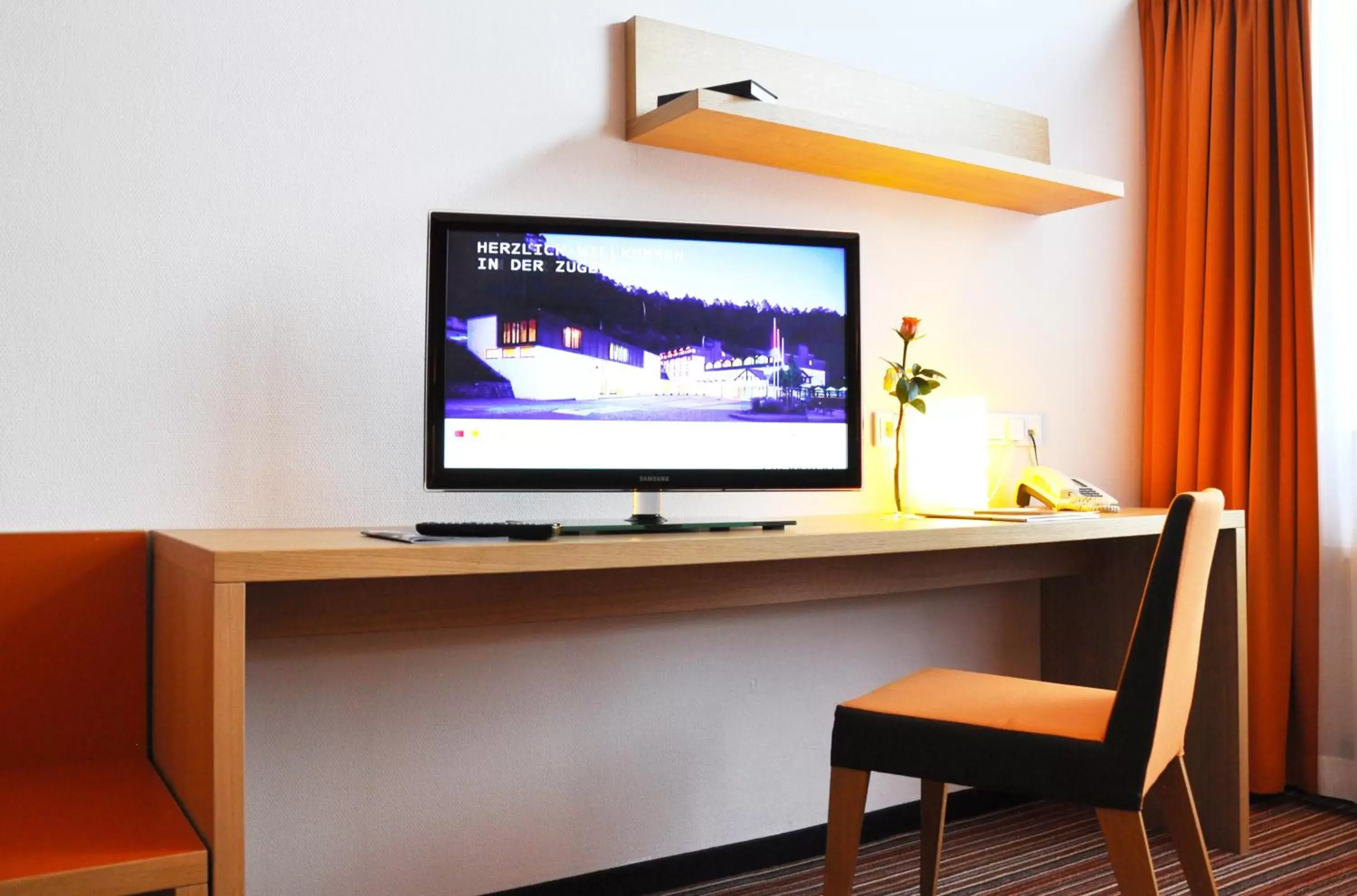 TV and multimedia, TV/Entertainment Center in Hotel Zugbrücke Grenzau