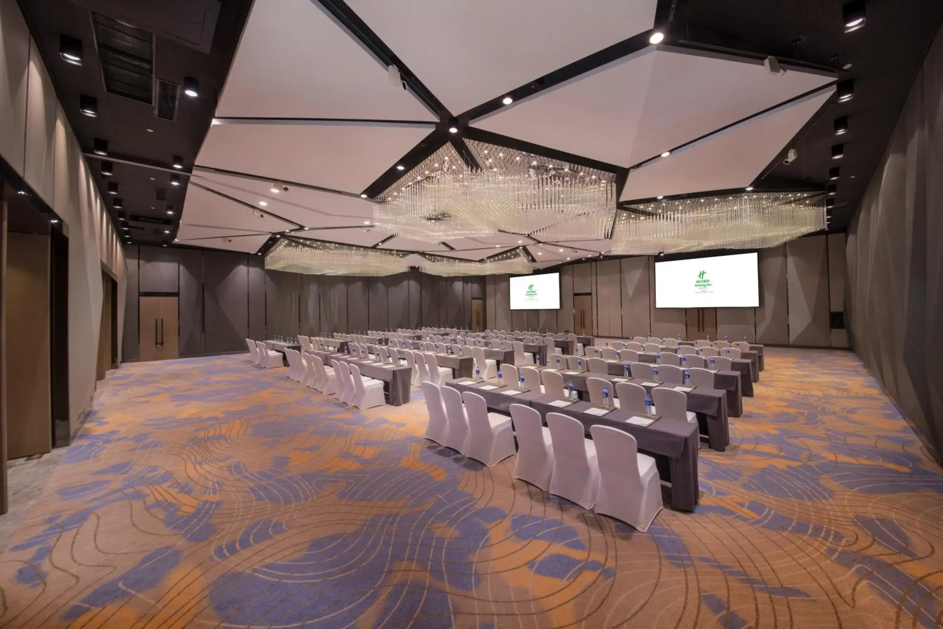 Banquet/Function facilities in Holiday Inn Hangzhou Airport Zone, an IHG Hotel