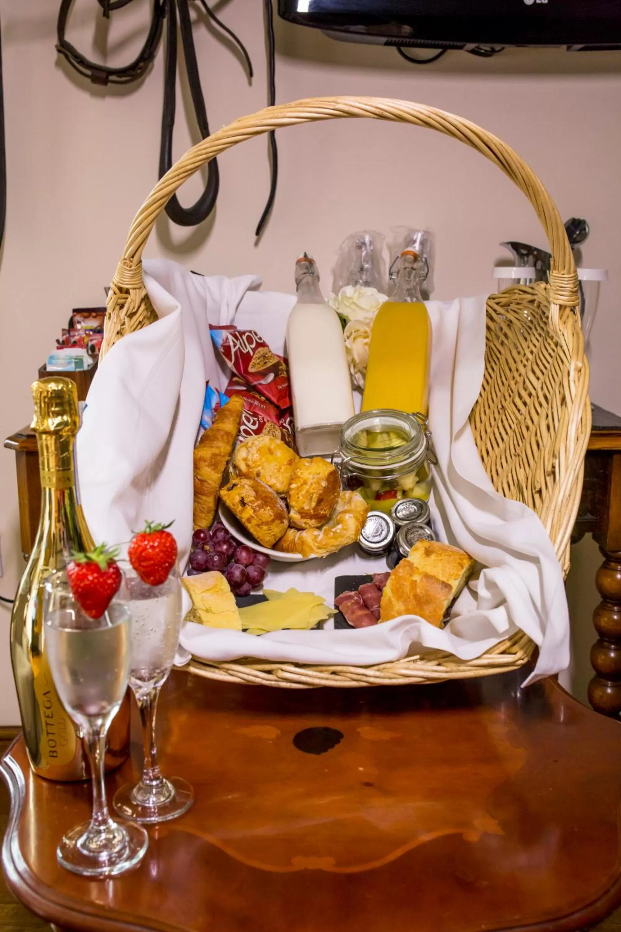 Food and drinks in South Causey Inn