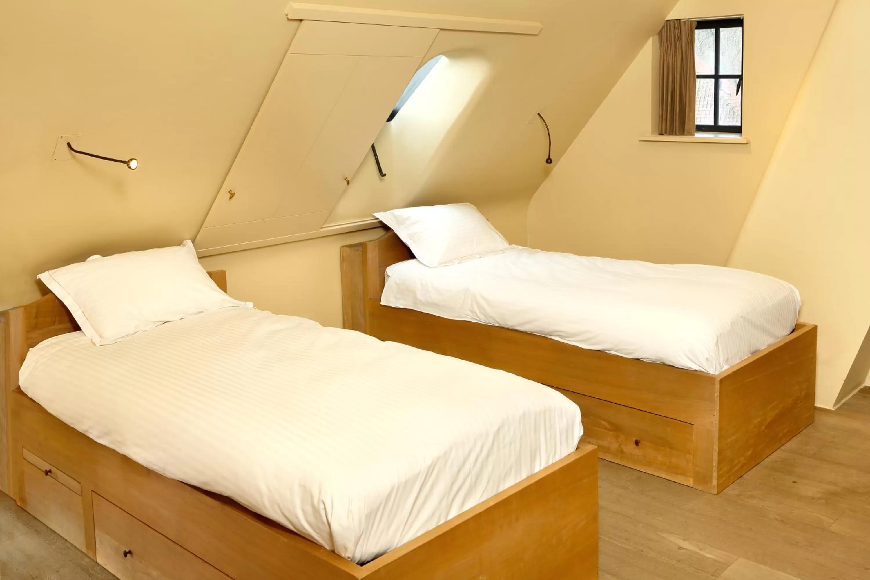 Bed in De Grote Wateringe