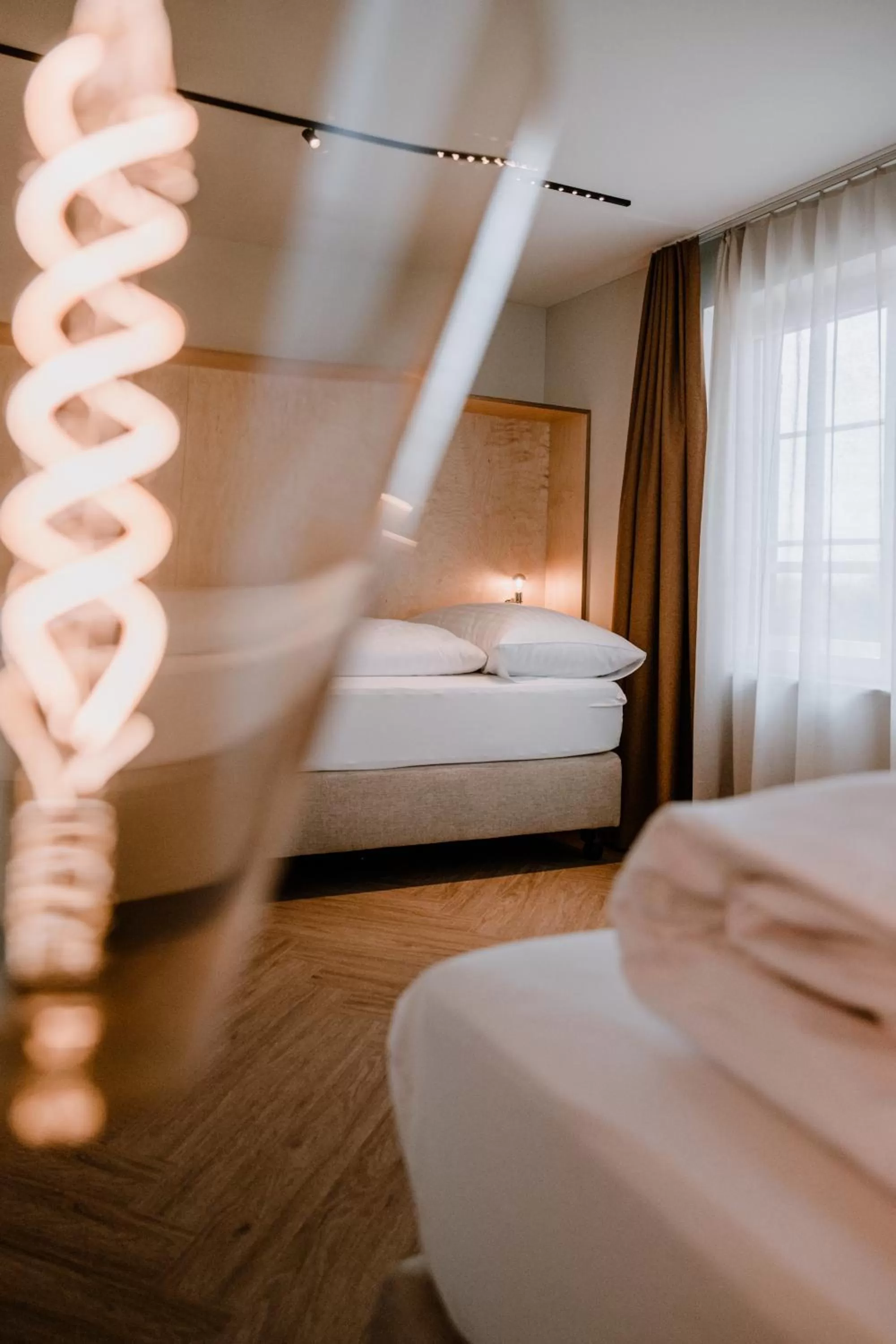 Photo of the whole room, Bed in Hotel Müllers Self-Check-In