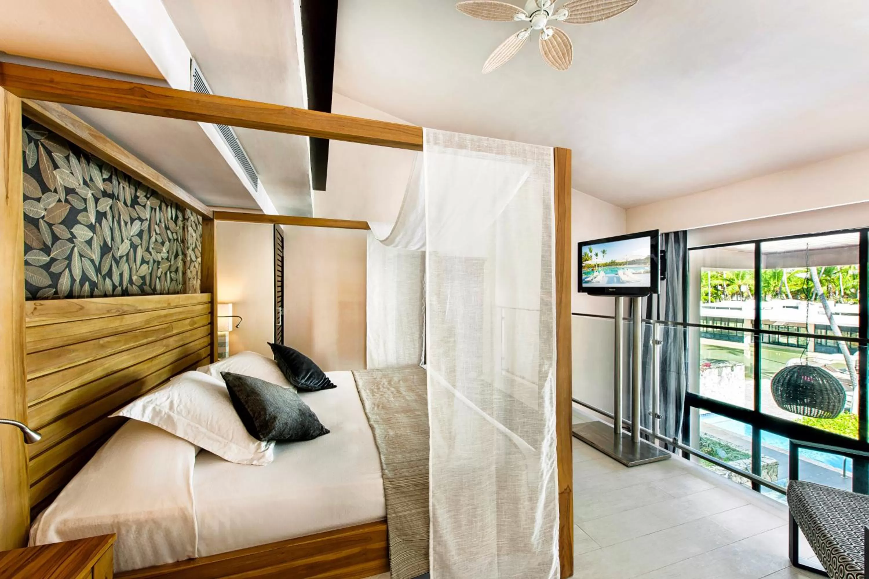 Photo of the whole room, Bed in Catalonia Royal Bavaro - All Inclusive - Adults Only