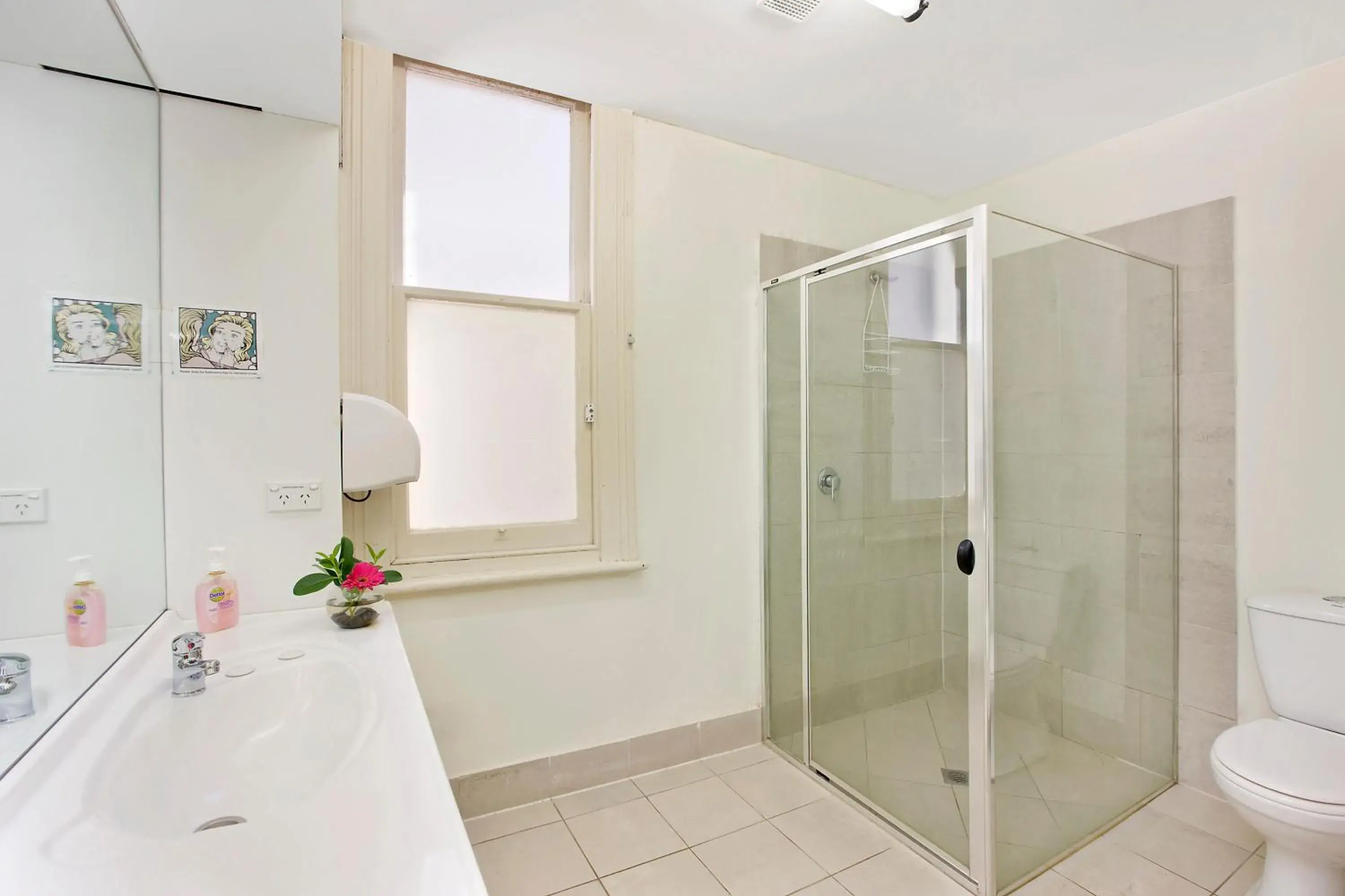 Bathroom in Cambridge Lodge