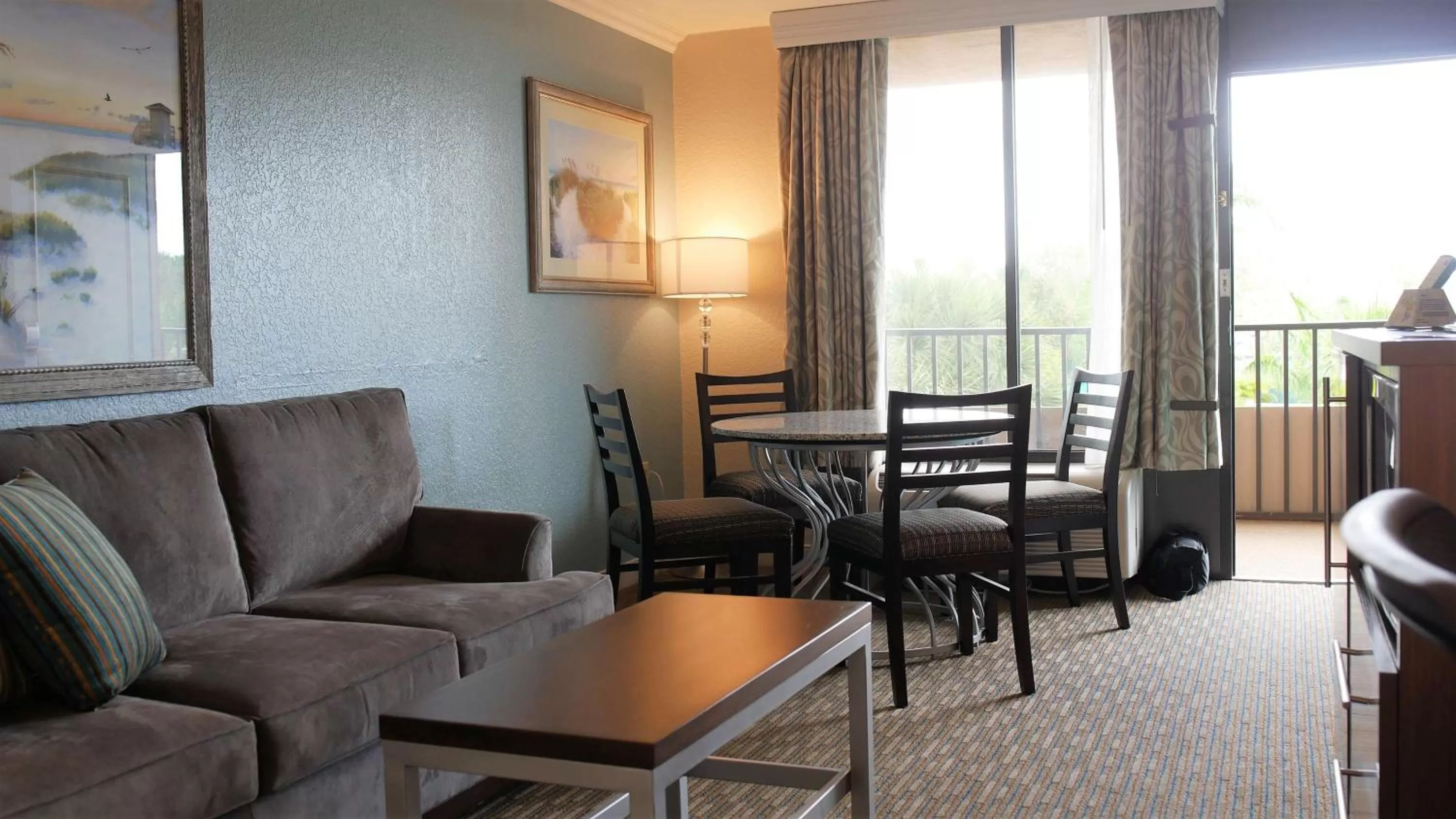 One-Bedroom King Suite with Sofa Bed - Non-Smoking in Best Western Plus Siesta Key Gateway