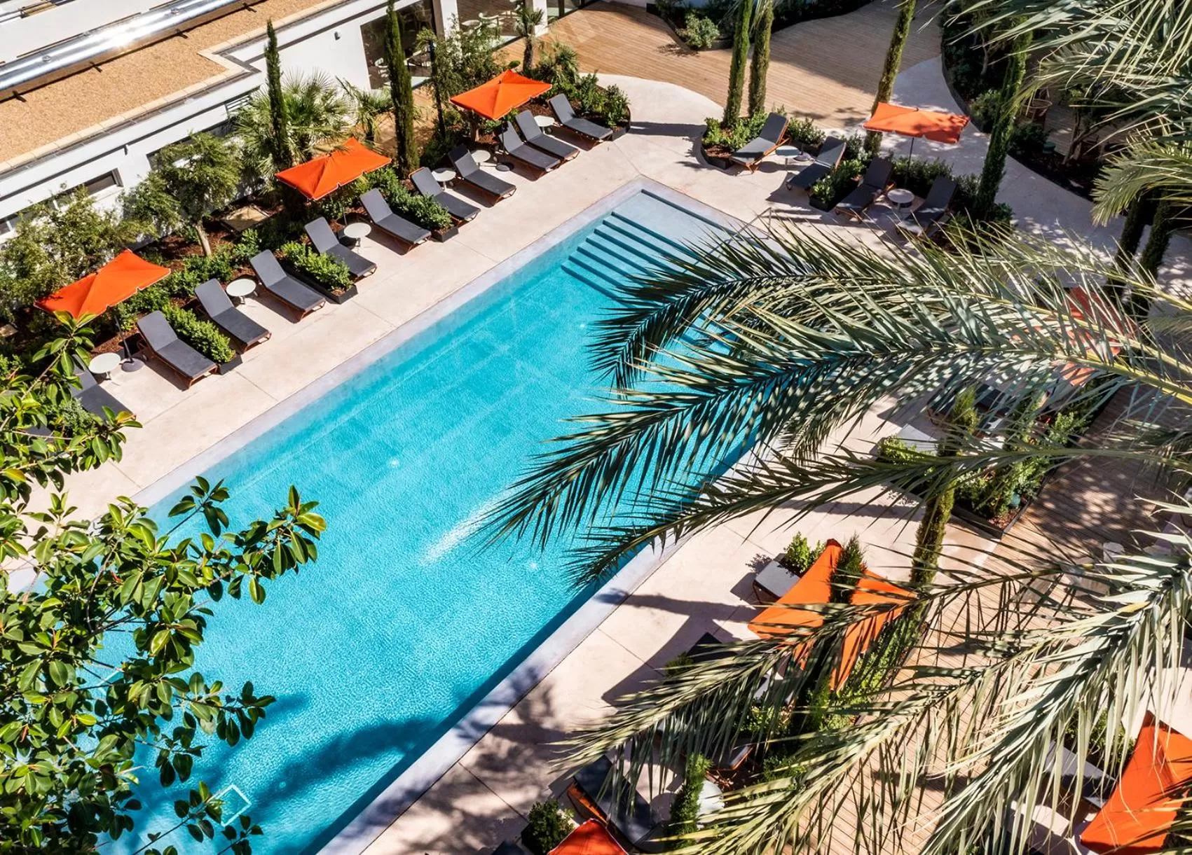 Swimming pool in Mercure Benidorm
