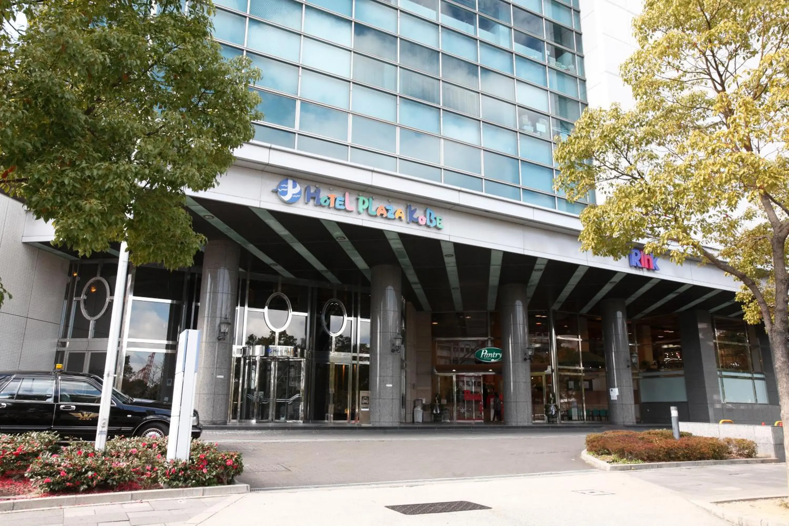 Facade/entrance in Hotel Plaza Kobe