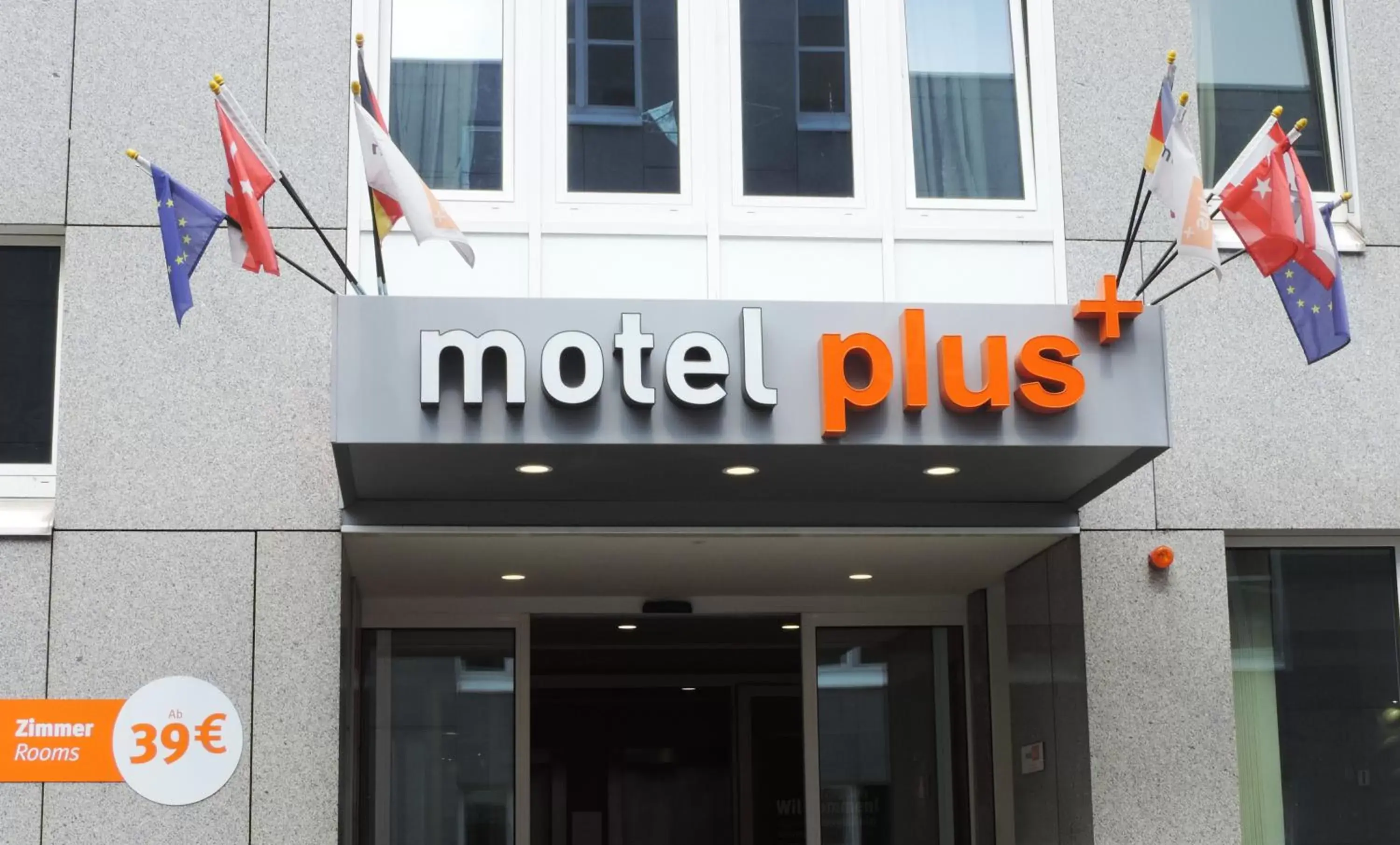 Facade/entrance, Property Logo/Sign in Motel Plus Berlin