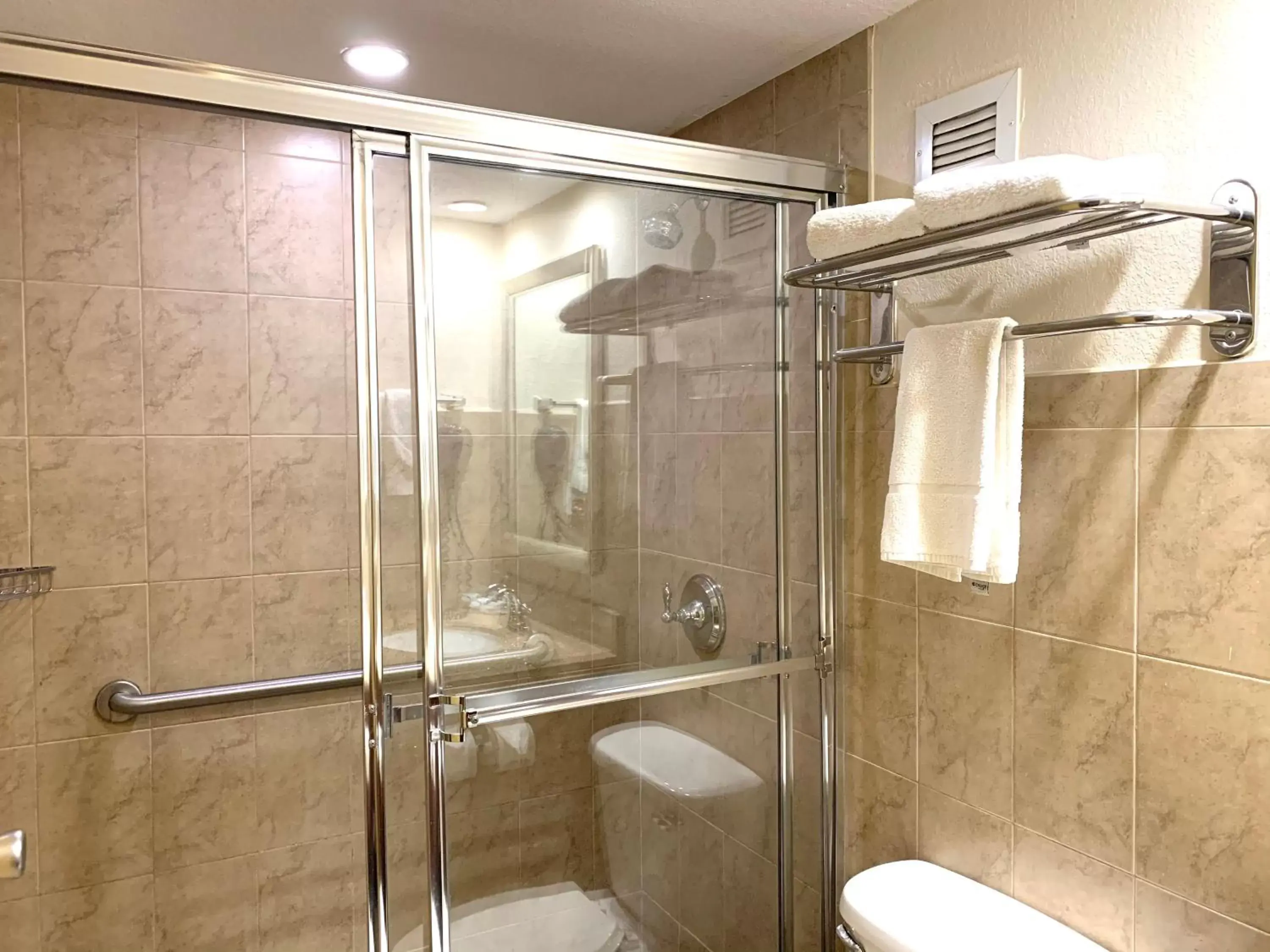 Shower, Bathroom in Rodeway Inn & Suites Fort Lauderdale Airport & Cruise Port