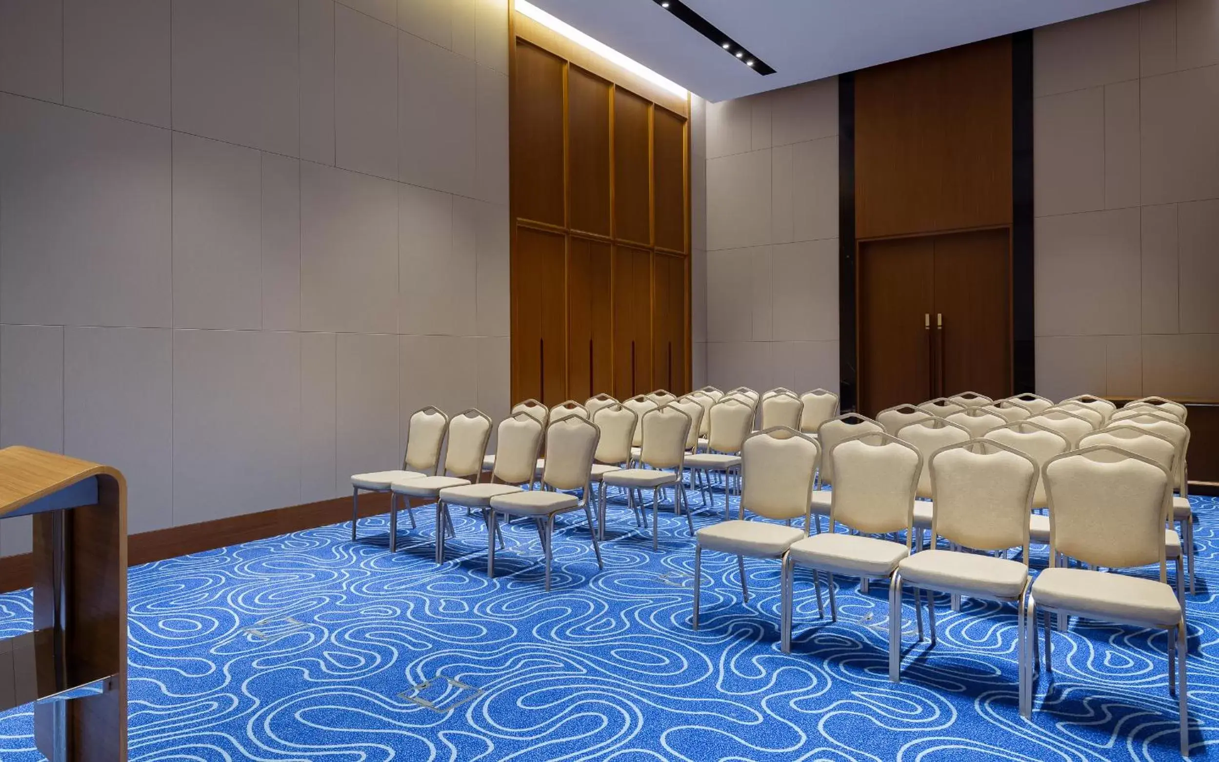 Meeting/conference room in Swissôtel Wellness Resort Alatau Almaty